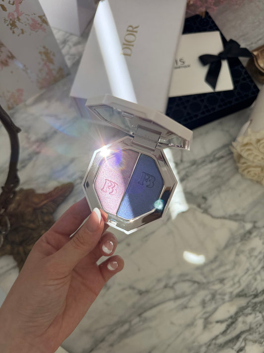 FENTY BEAUTY
Killawatt Foil Freestyle Highlighter Duo