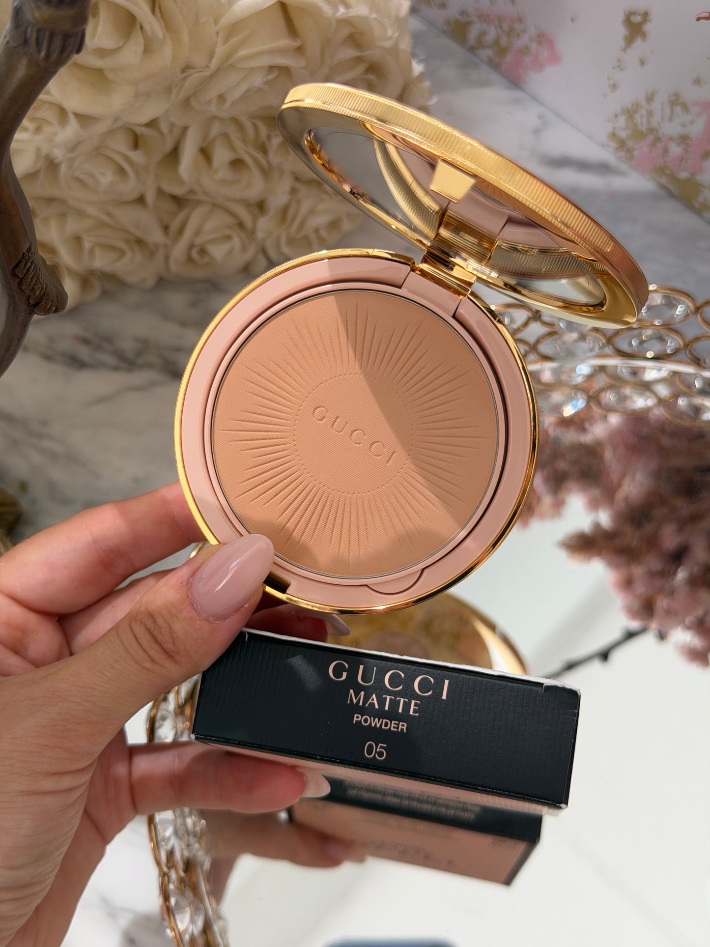 GUCCI Matte Face Powder - Blurring & Mattifying Tinted, Natural Matte (05)