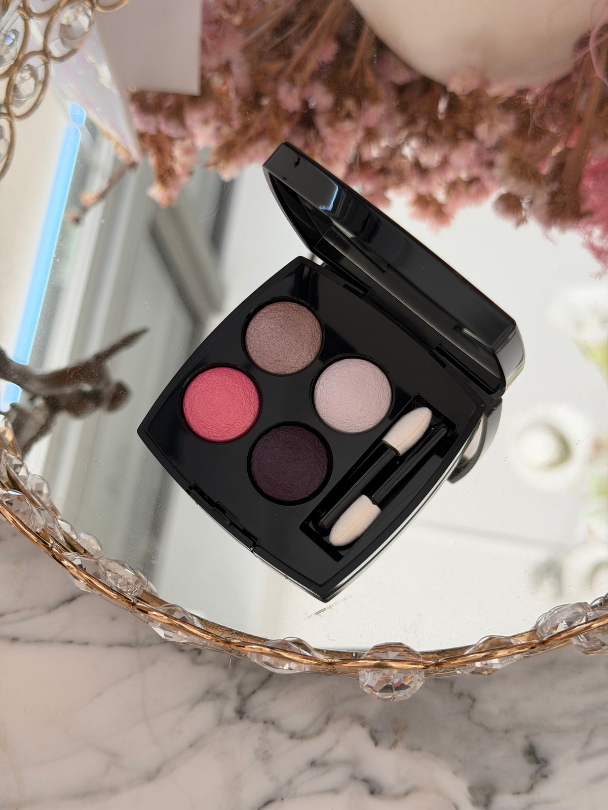 CHANEL Les 4 Ombres
Multi-Effect Quadra Eyeshadow (228)