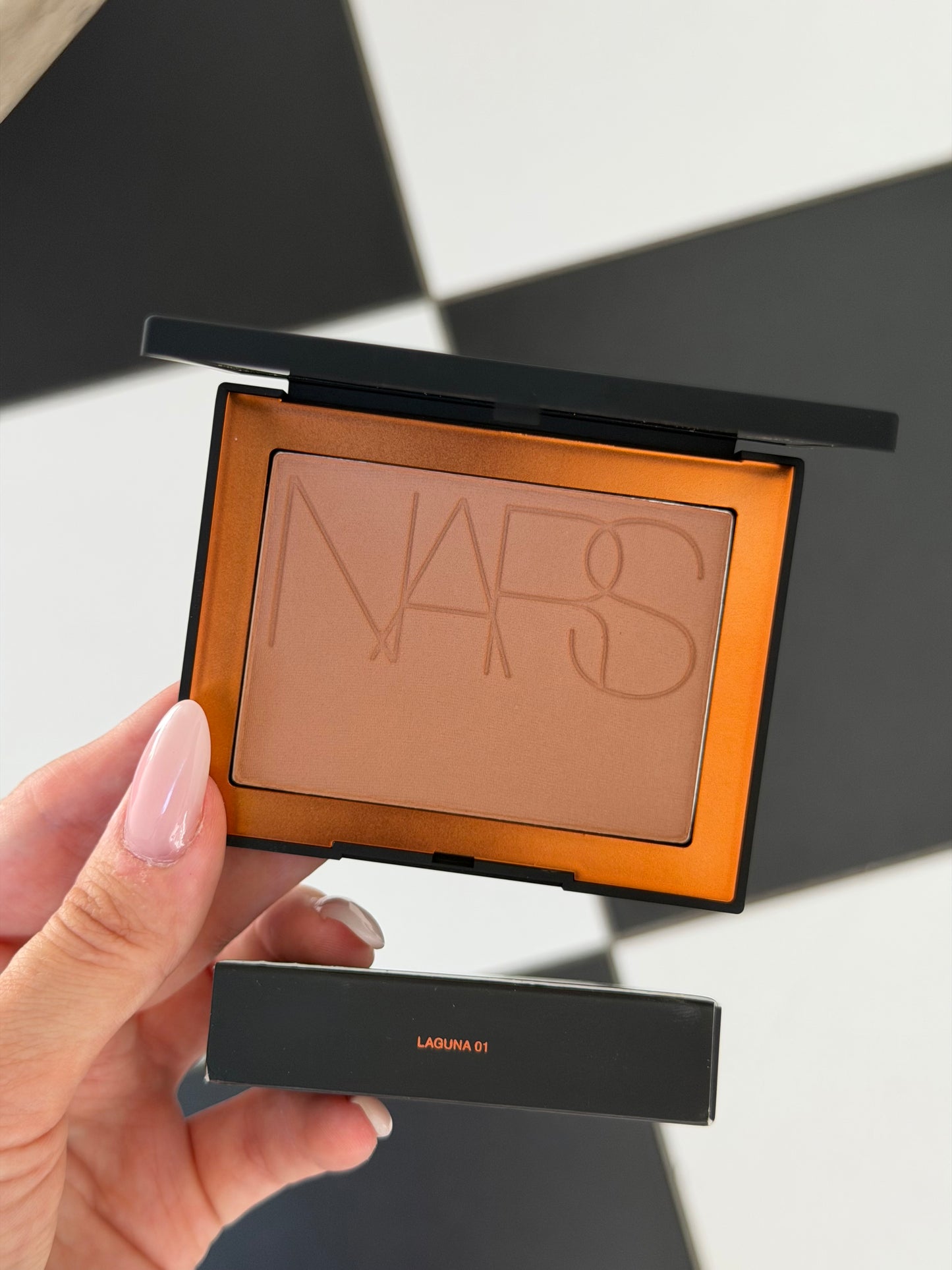 NARS Laguna Bronzing Powder (01)