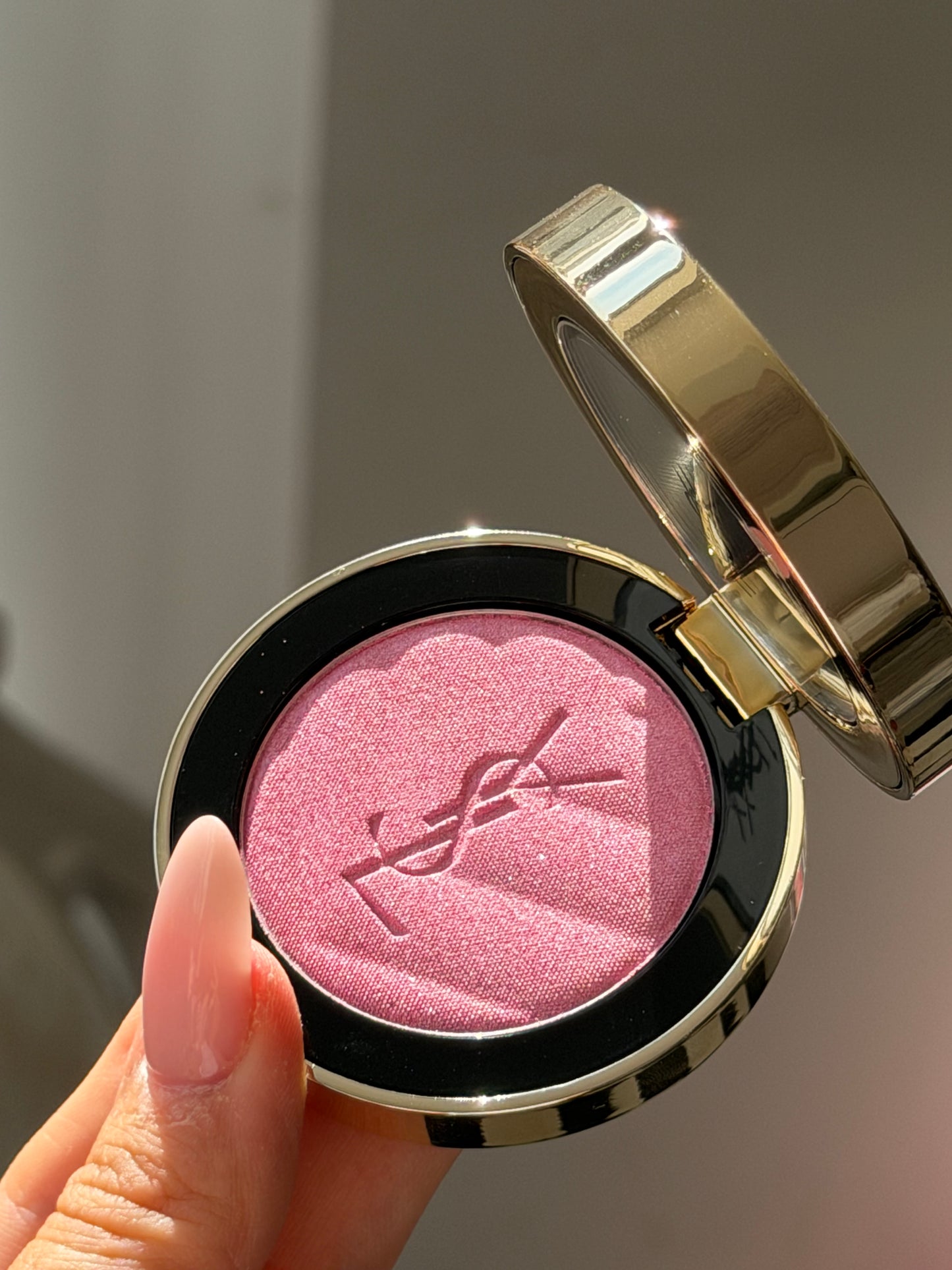 YSL Make Me Blush - Bold Blurring Blush (10)