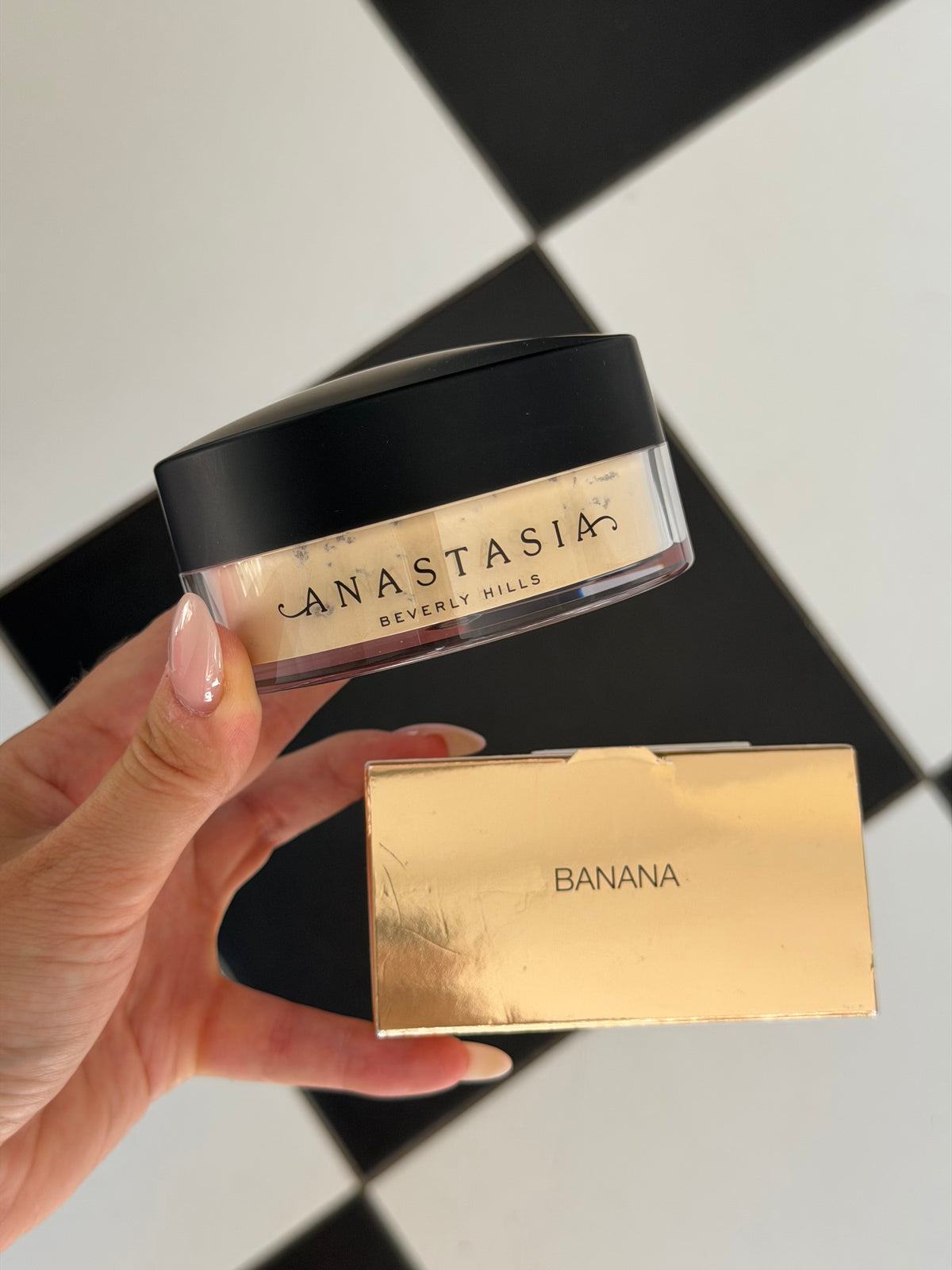 ANASTASIA BEVERLY HILLS
Loose Setting Powder - Banana
