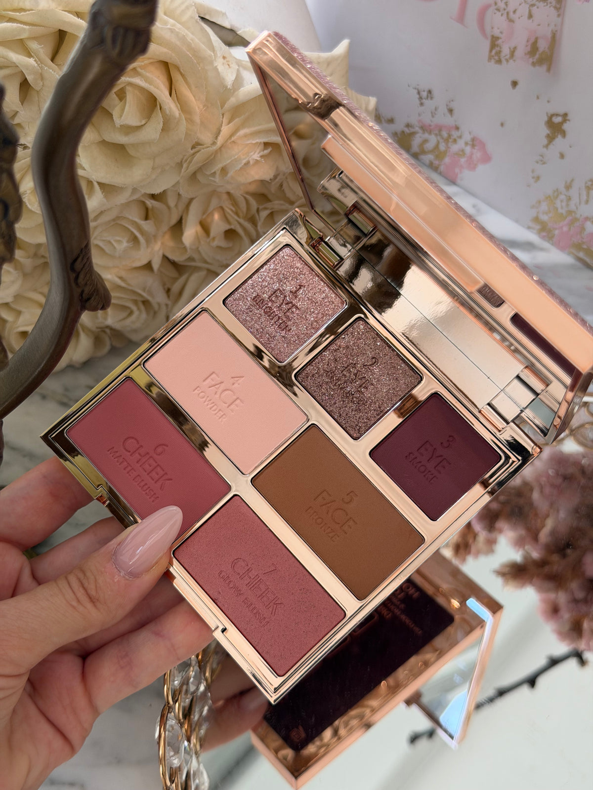 CHARLOTTE TILBURY Hollywood Instant Look In A Palette - Dreamy Bronzed Beauty