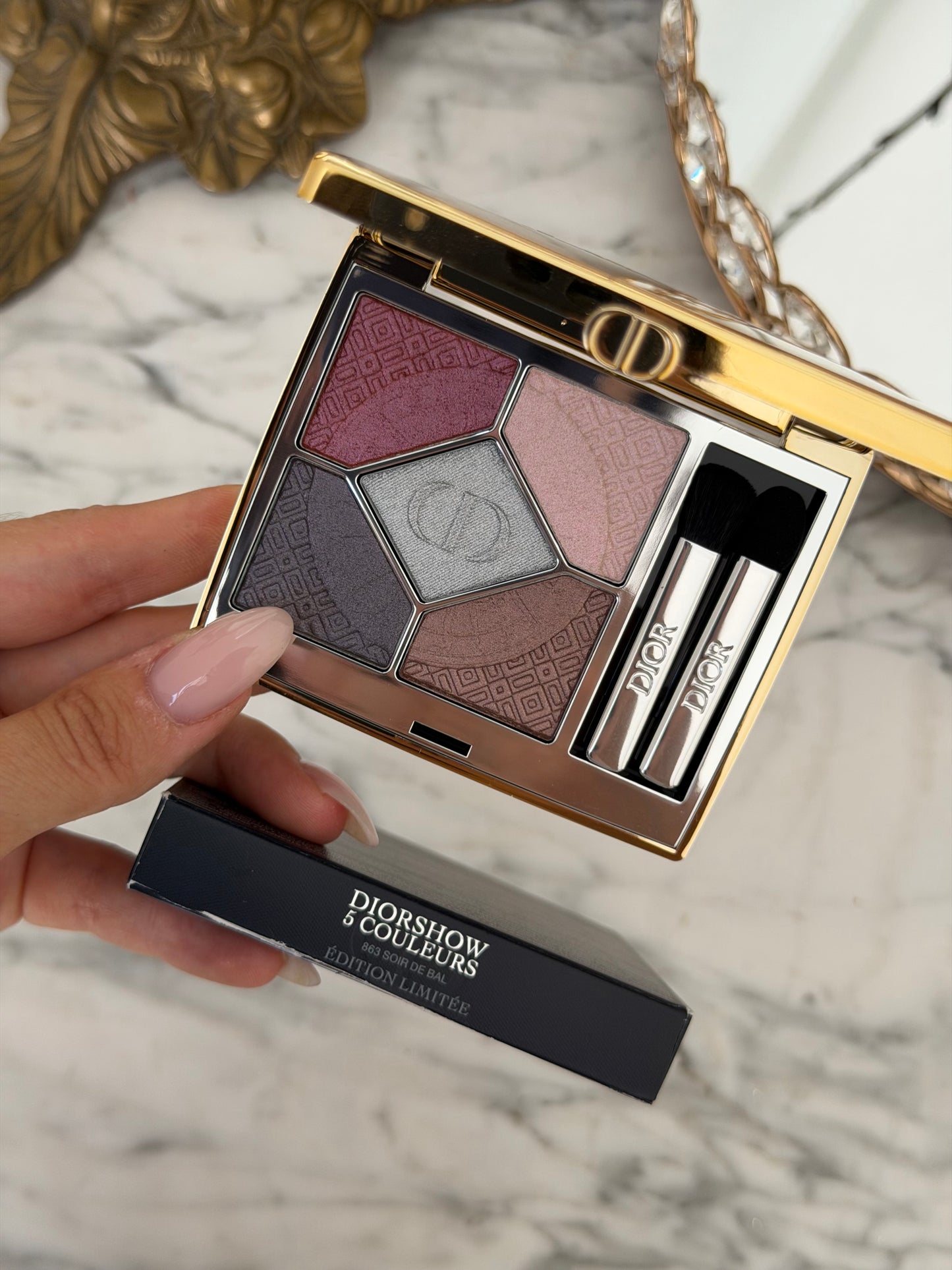 DIOR Diorshow 5 Couleurs - Limited Edition (863)
High-Color Eyeshadow Wardrobe - Longwear Creamy Powder Palette