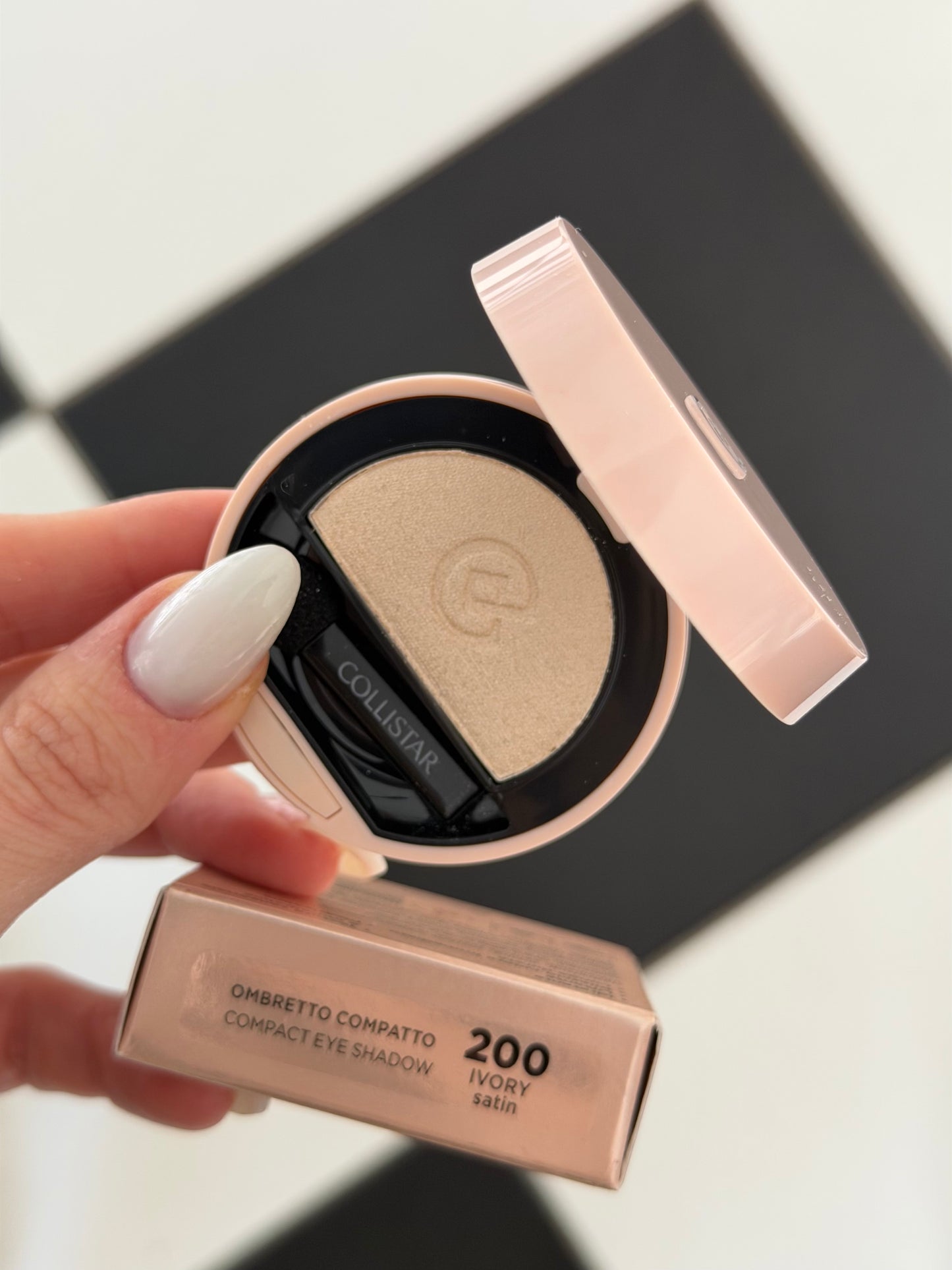 COLLISTAR
Impeccabile Compact Eye Shadow (200)