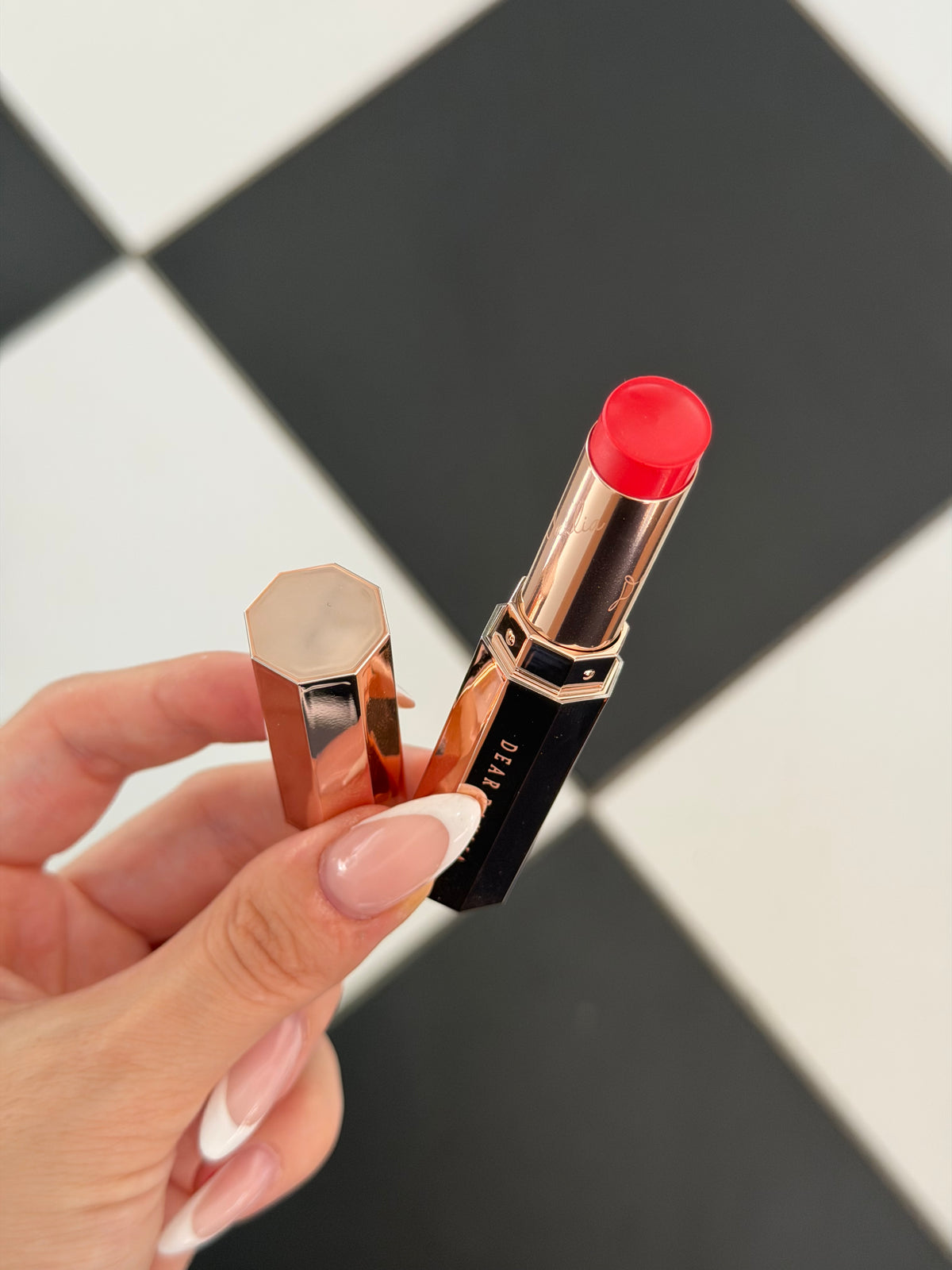 DEAR DAHLIA Blooming Edition - Julia
Lip Paradise Color Balm - Lip Balm