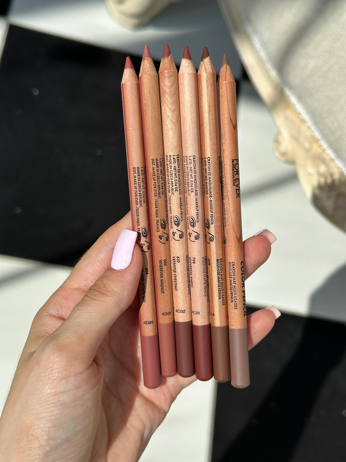 MAKE UP FOR EVER 
Artist Color Pencil (604)
Brow, Eye & Lip Liner