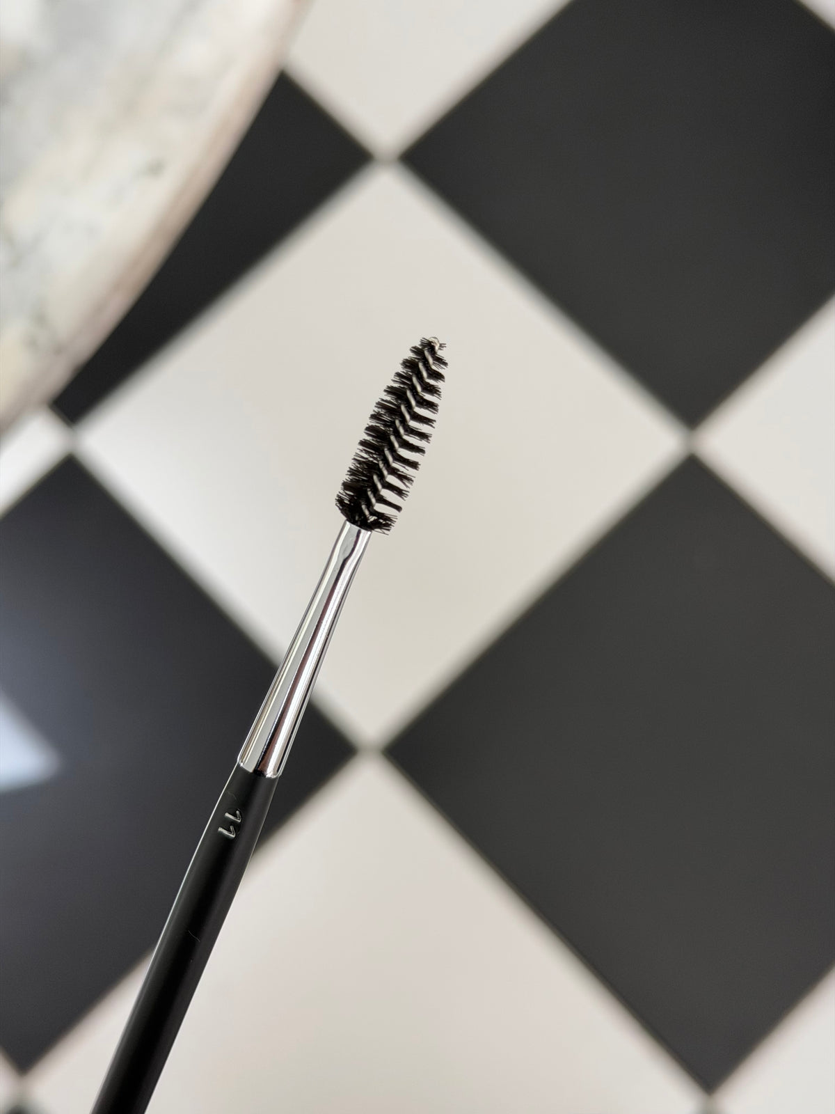CHANEL Les Pinceaux De Chanel Brow/Lash Brush (11)