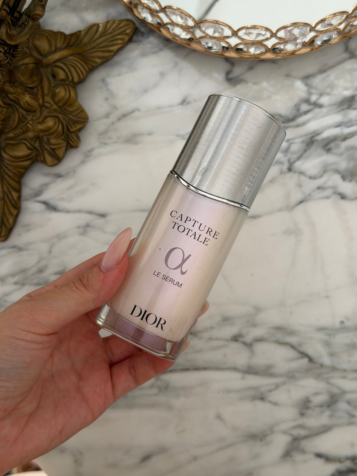 DIOR Capture Totale Le Sérum
Face and Neck Youth Revealing Serum