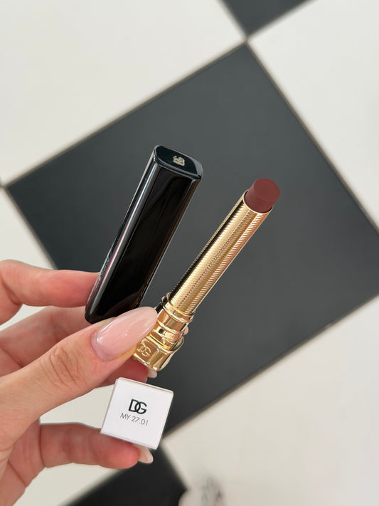 DOLCE&GABBANA My Comfy Matte Lipstick - My 27.01
Instant Rich Color & Hydration Lip Stylo