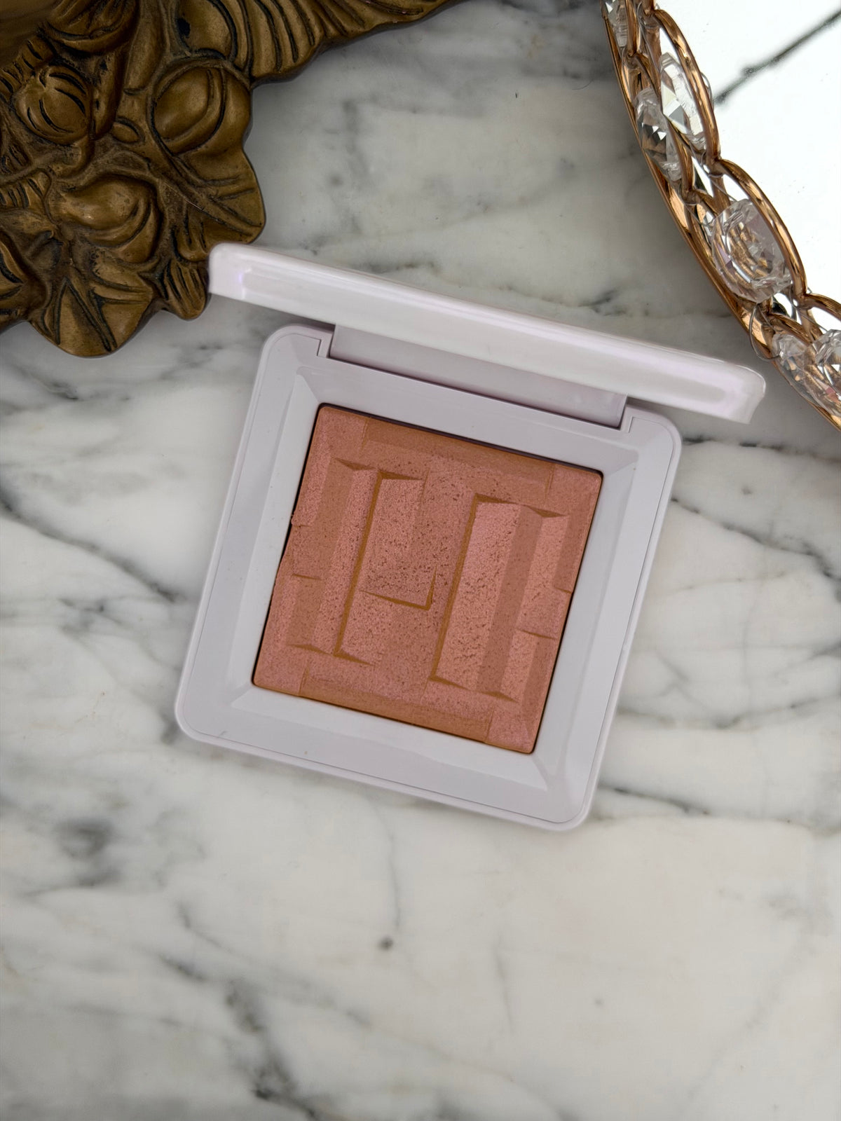 HAUS LABS By Lady Gaga
Bio-Radiant™ Gel-Powder Highlighter - Bronzed Gold