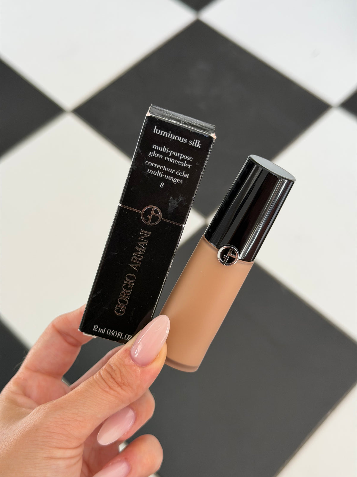 ARMANI Luminous Silk Hydrating & Brightening Concealer (8)
