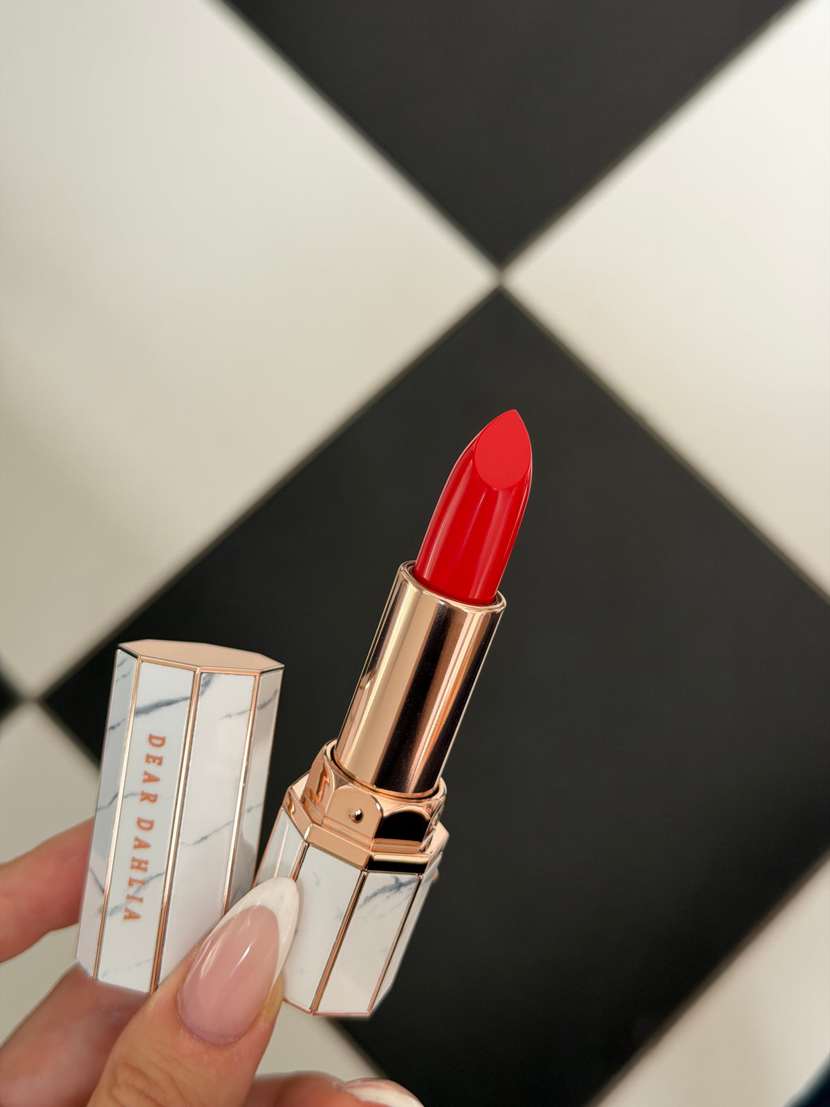 DEAR DAHLIA Lip Paradise Intense Satin Lipstick - Scarlet