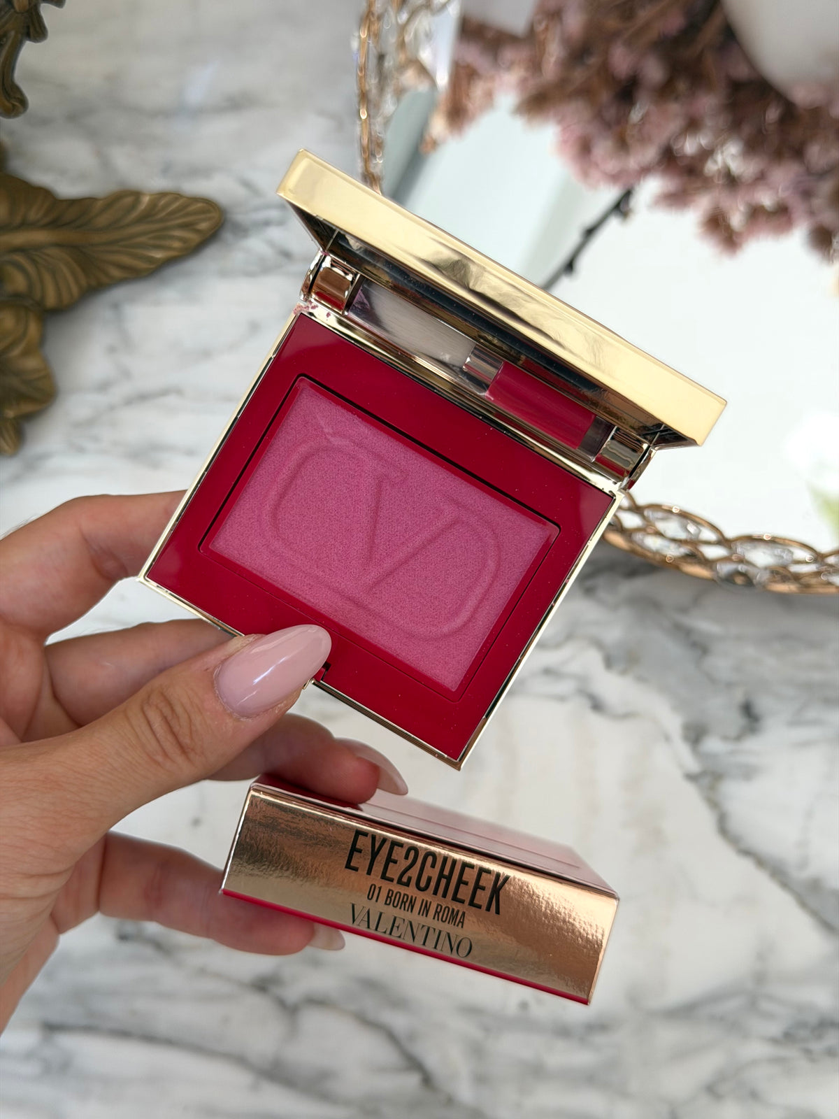 VALENTINO Eye2Cheek Dual-Use Blush & Eyeshadow (01)