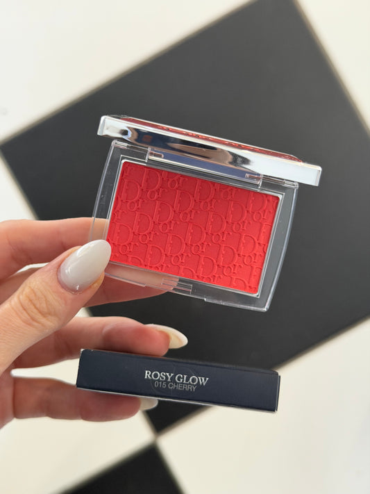 DIOR Rosy Glow (015 Cherry)
Color-Awakening Blush - Natural Healthy Glow Effect