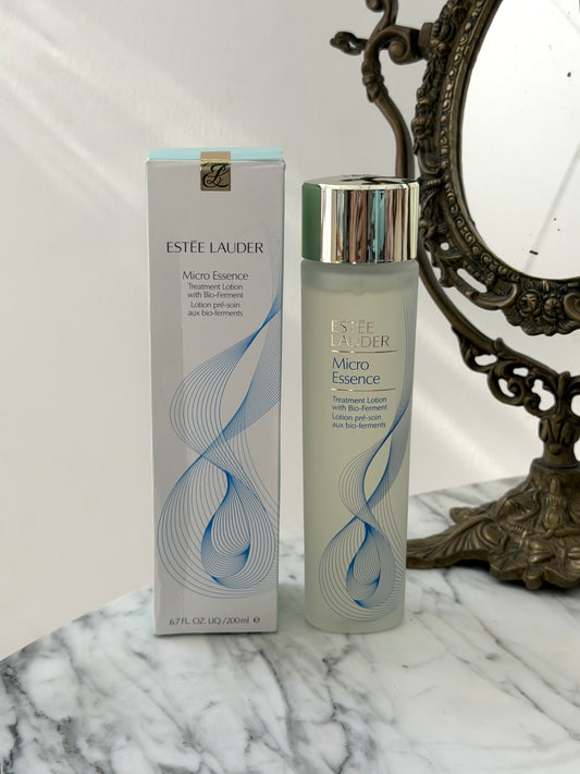 ESTEE LAUDER Micro Essence
Treatment Lotion Toner with Bio-Ferment