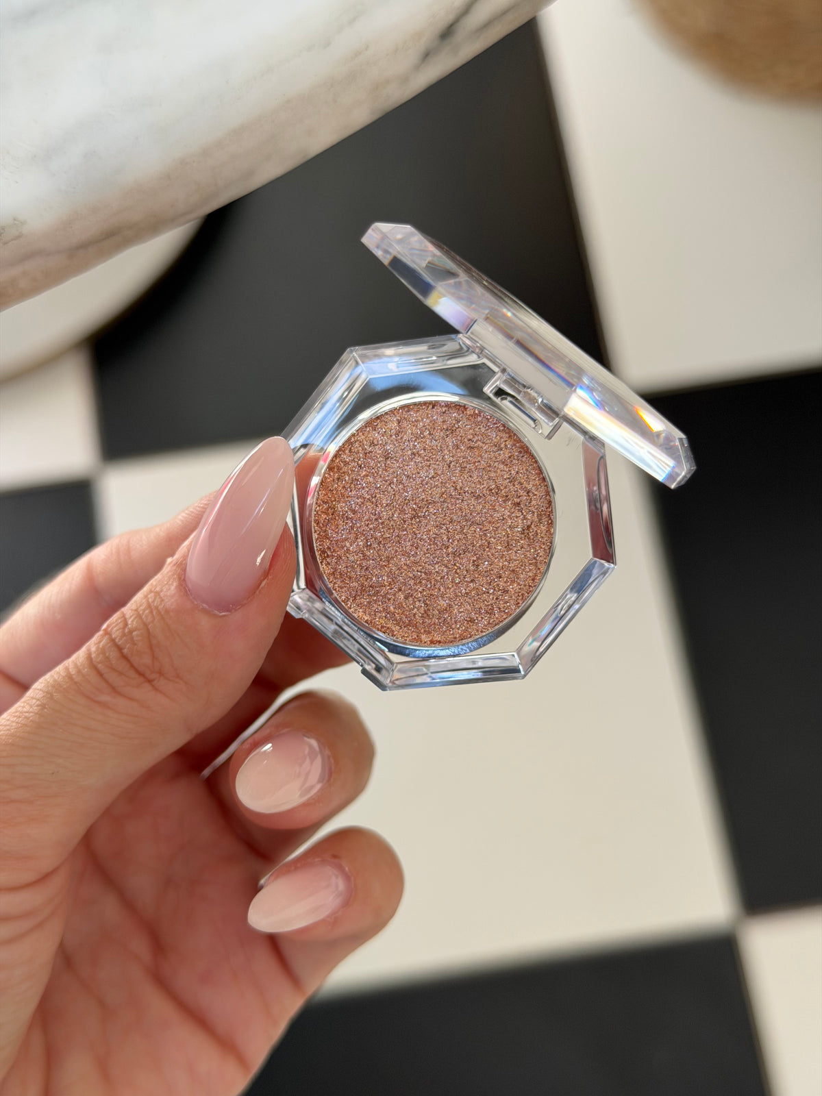 TOO FACED Disco Crush High Shine Glitter Eye + Face Sparkle
Multi-Use Glitter Eye Shadow & Highlighter