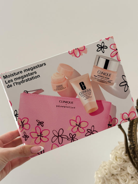 CLINIQUE Moisture Megastars Gift Set
Three Hydration Heroes In One