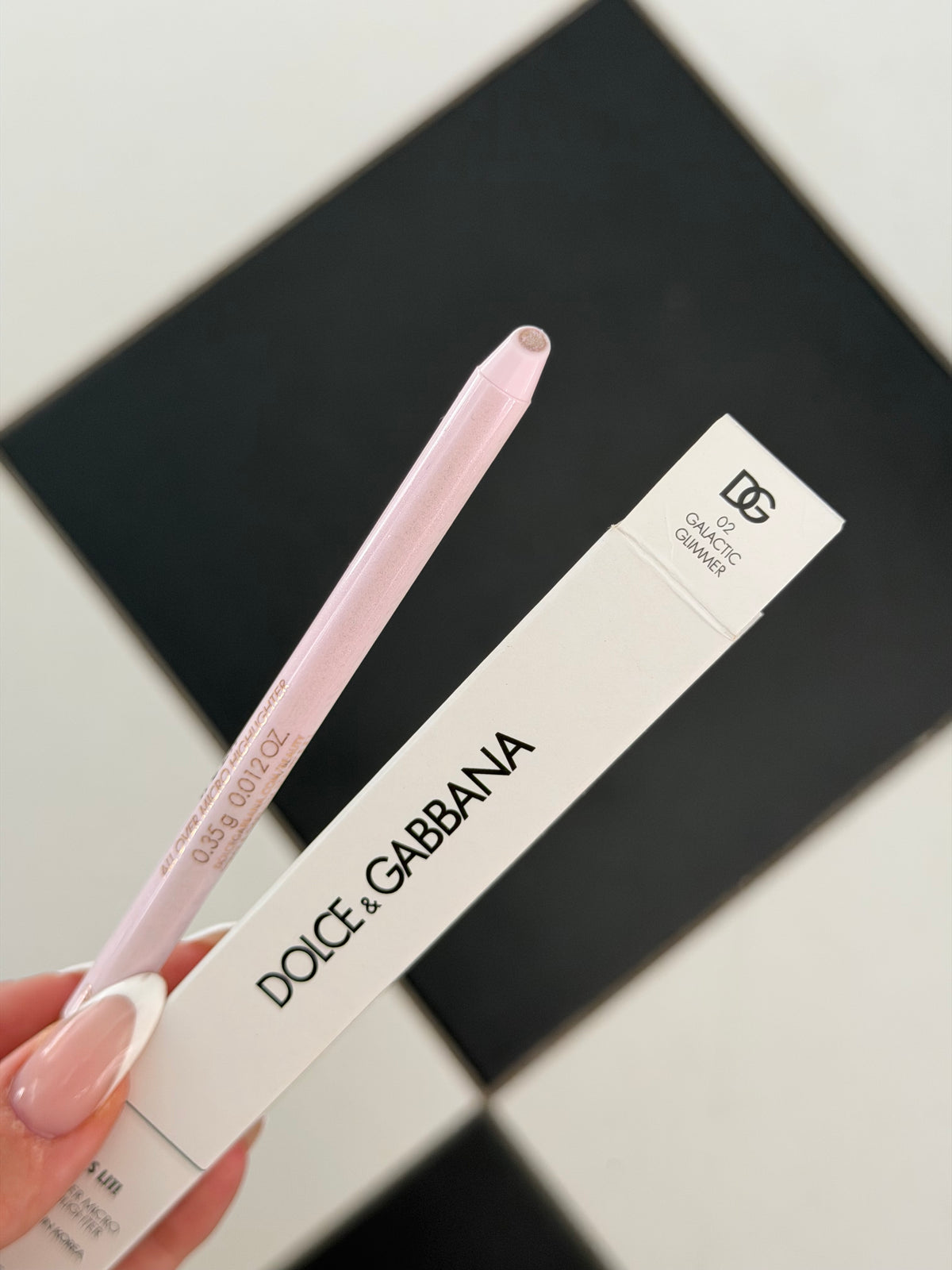 DOLCE&GABBANA It’s Lit!
All Over Micro Highlighter (02)