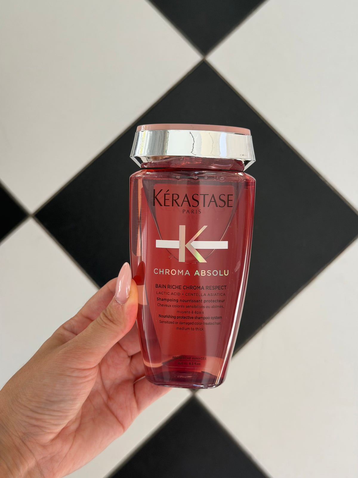 KÉRASTASE Chroma Absolu
Bain Riche Chroma Respect Shampoo
Sulfate-Free For Medium/Thick Hair