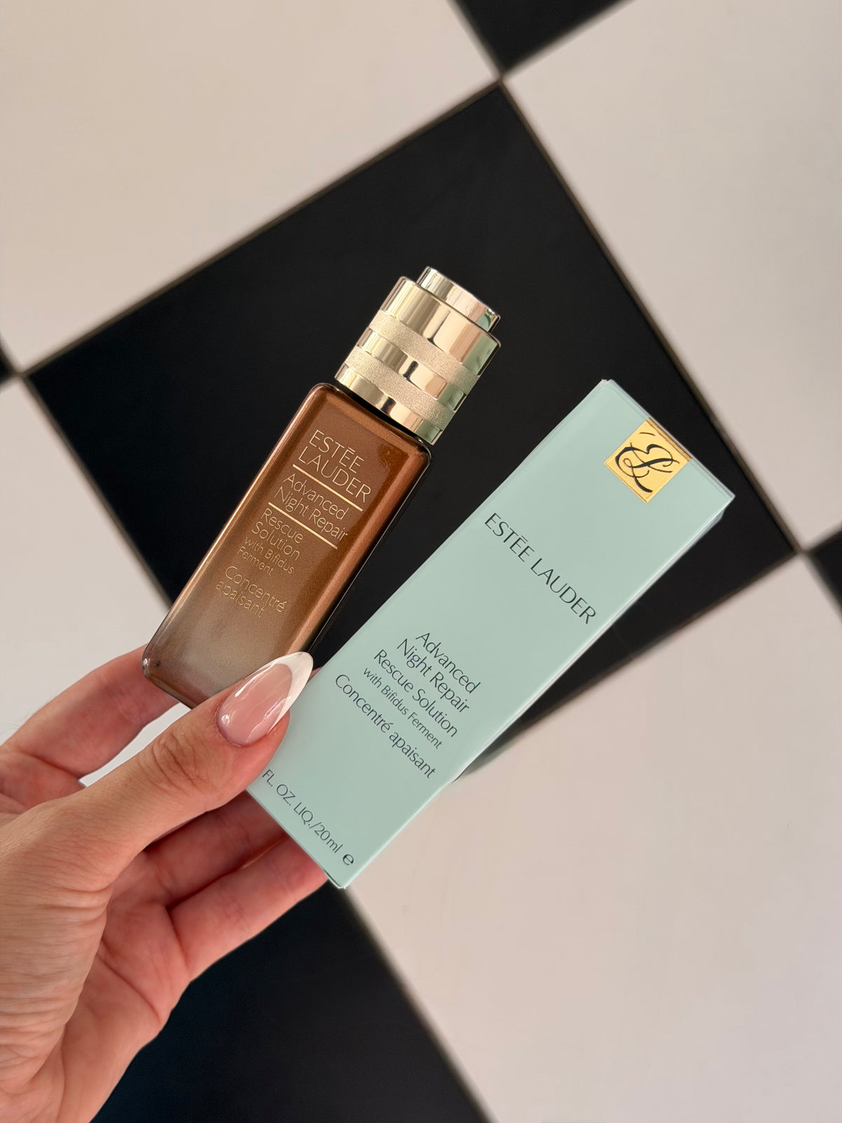 ESTEE LAUDER Advanced Night Repair
Rescue Solution Serum With 15% Bifidus Ferment
