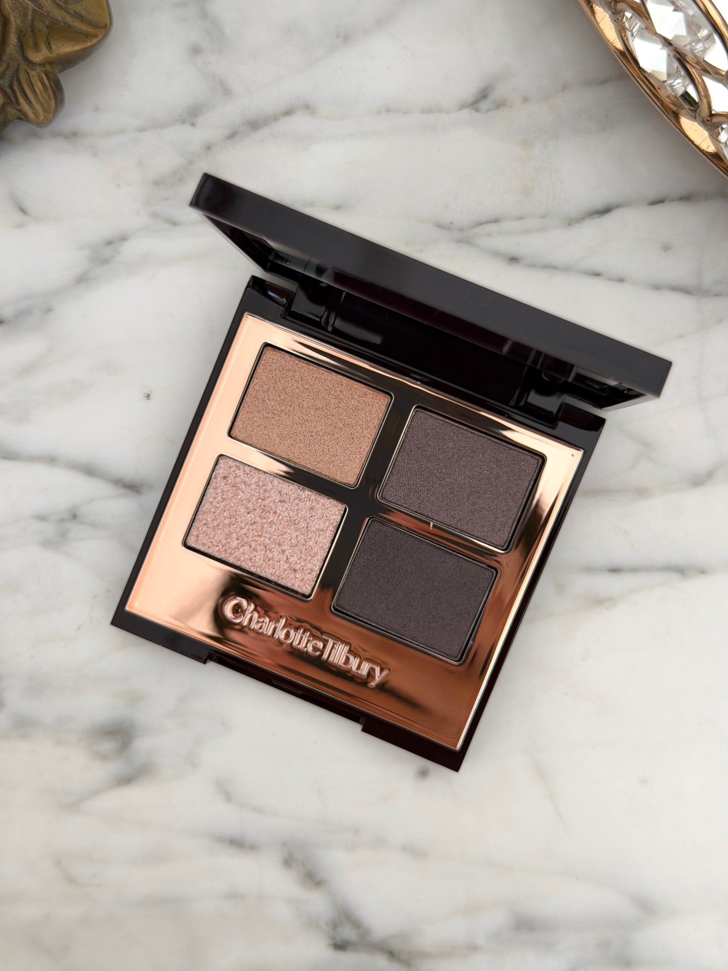 CHARLOTTE TILBURY Luxury Palette - 
The Uptown Girl