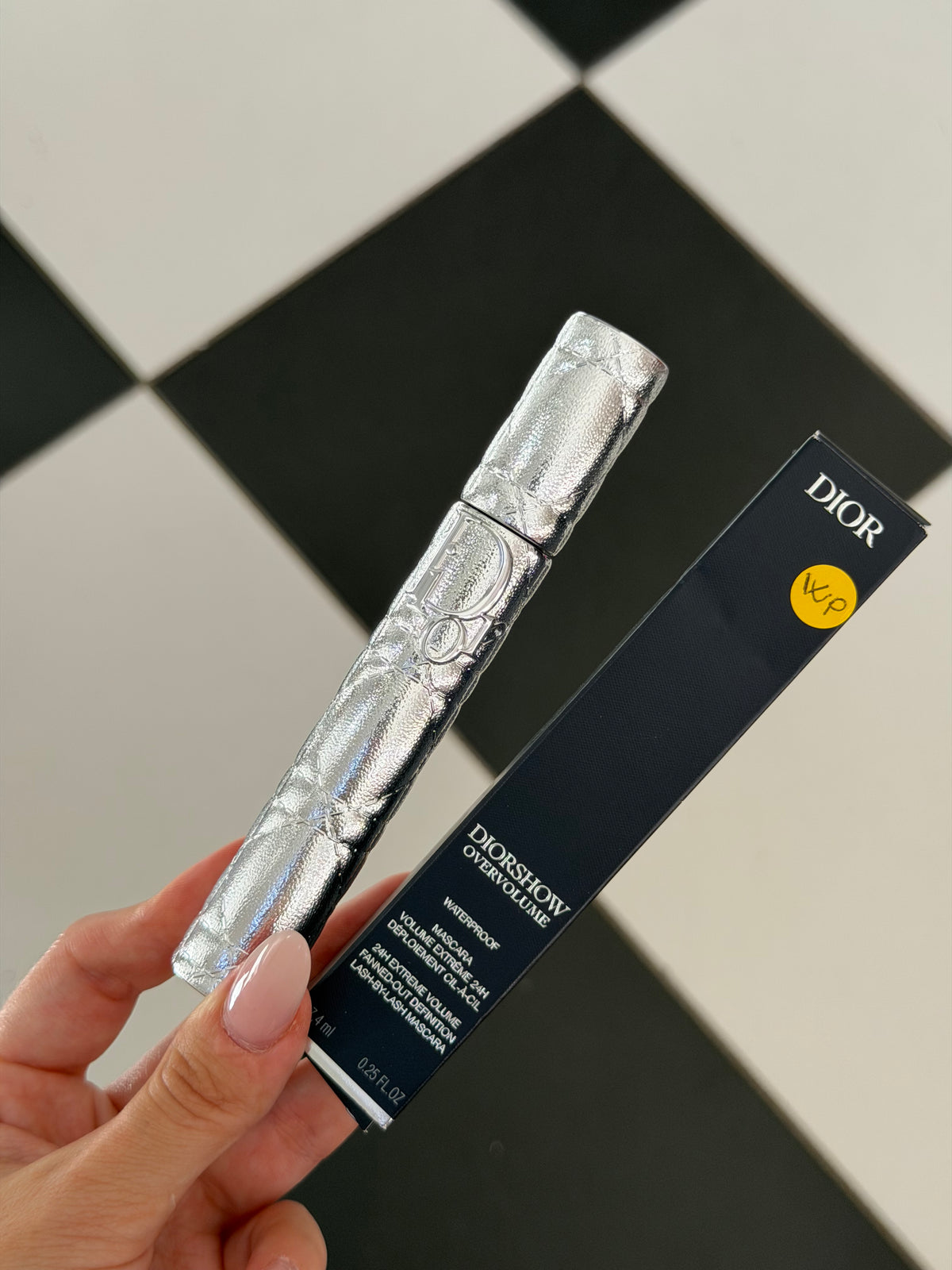 DIOR Diorshow Overvolume Waterproof
24-Hour Extreme Volume Mascara – Lash-by-Lash Fan Effect