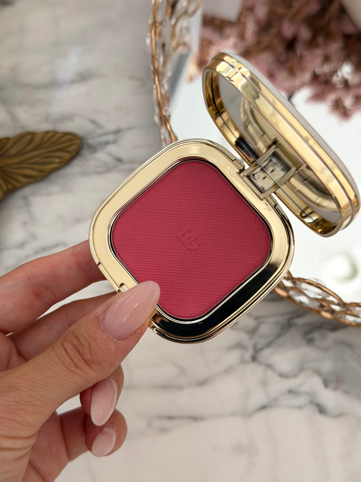 DOLCE&GABBANA
Cheek&Eyes Match - Lasting Blush & Eyshadow Powder (04)