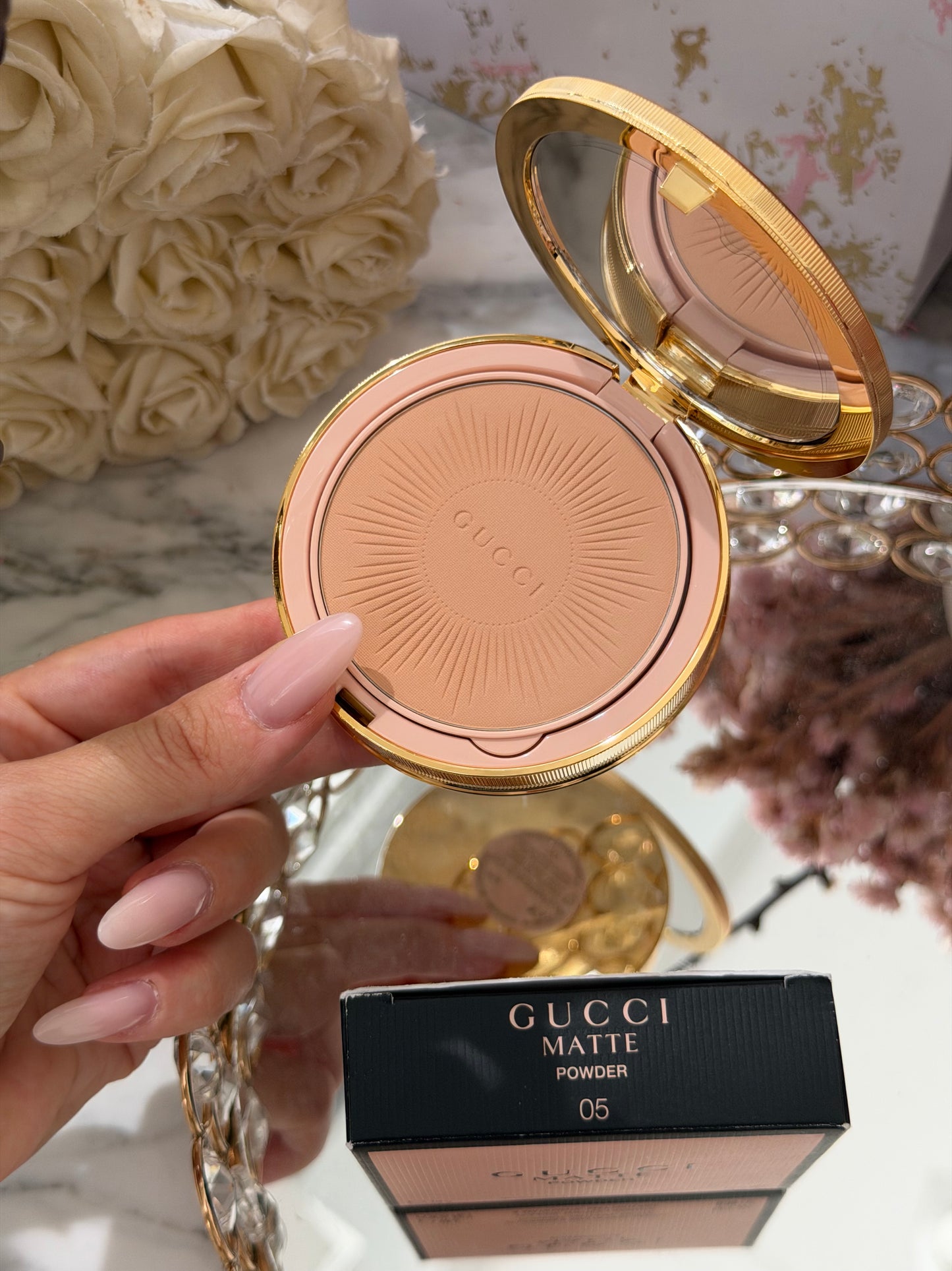 GUCCI Matte Face Powder - Blurring & Mattifying Tinted, Natural Matte (05)