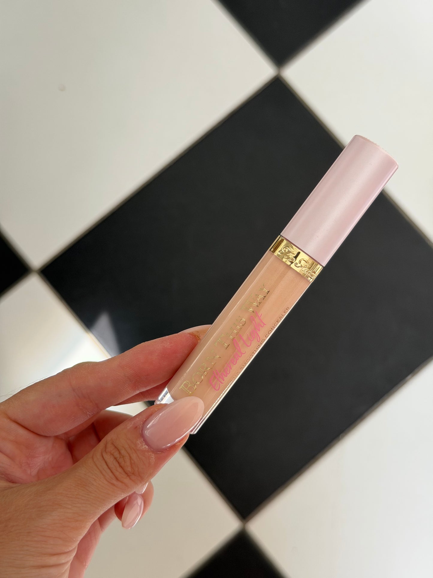TOO FACED Born This Way Ethereal Light Illuminating Smoothing Concealer (2)
24-Hour Wear, Waterproof
