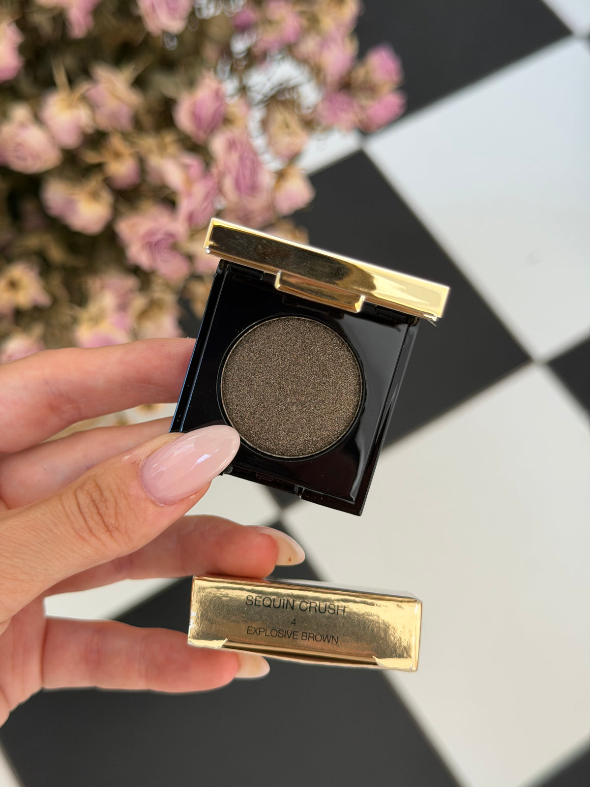 YSL Satin Crush Mono Eyeshadow (4)