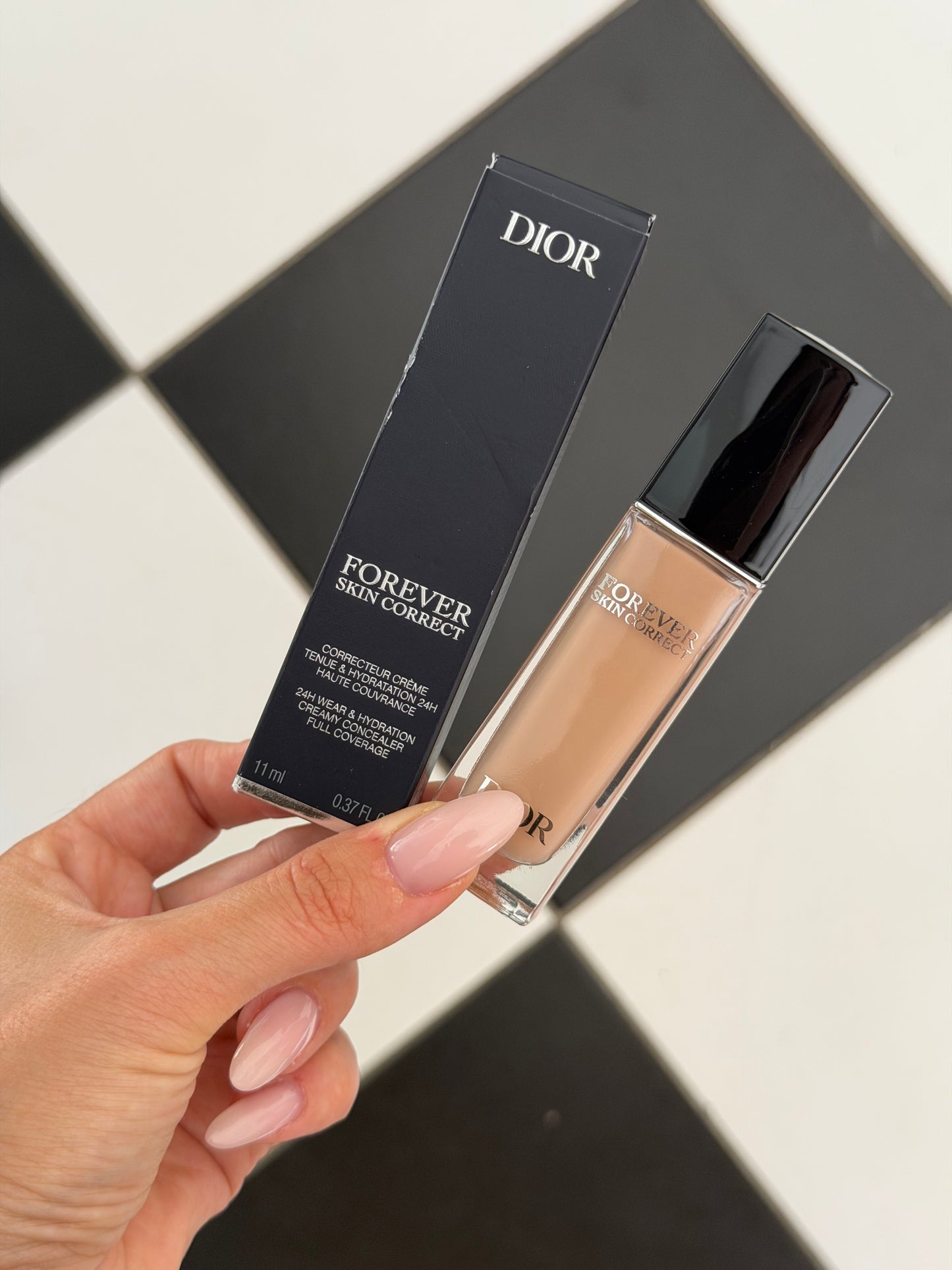 DIOR Forever Skin Correct (3C)
Full-Coverage Concealer - 24h Hydration and Wear - No Transfer