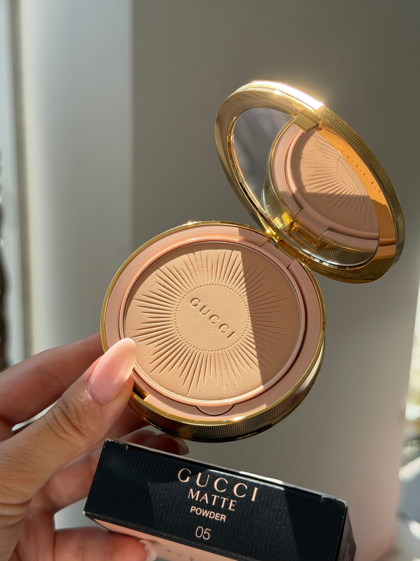 GUCCI Matte Face Powder - Blurring & Mattifying Tinted, Natural Matte (05)