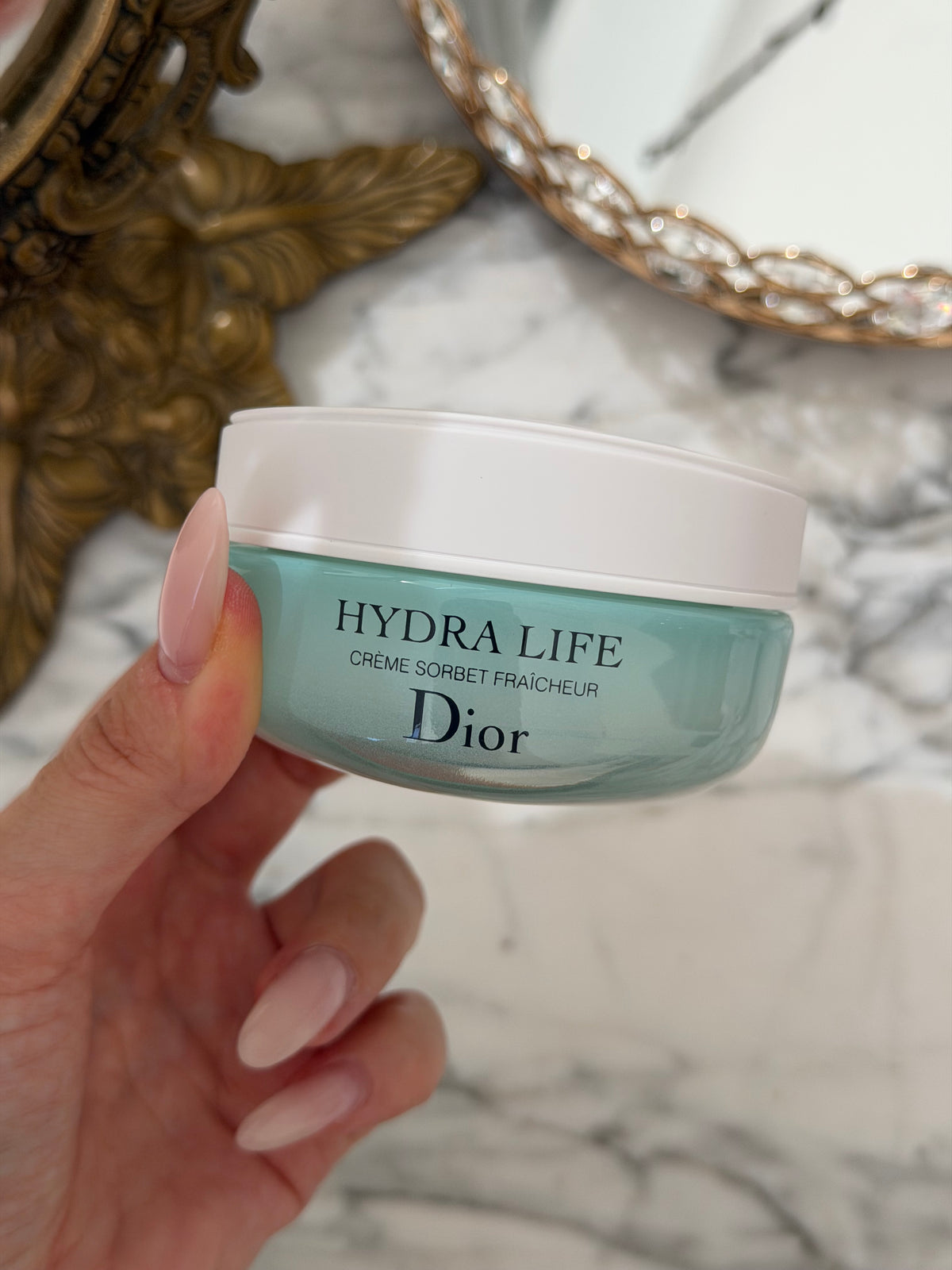 DIOR Hydra Life Fresh Sorbet Creme
Hydrating Face and Neck Cream - Hydrates, Plumps and Enhances