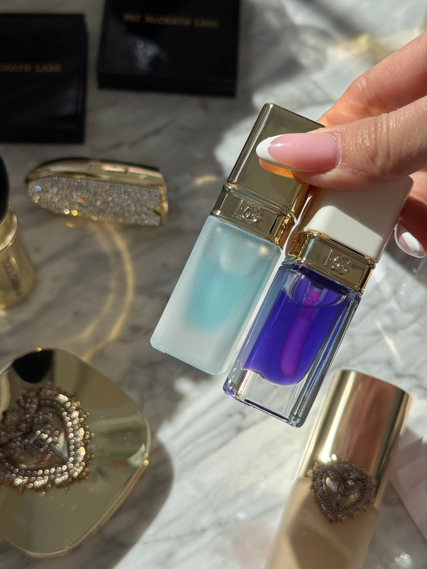 DOLCE&GABBANA Violet Liquid Blush
24H Hydrating Non-sticky pH Reacting