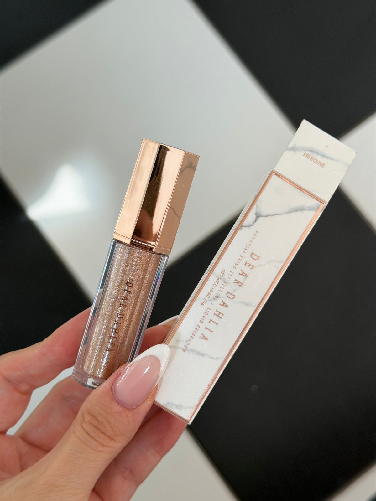 DEAR DAHLIA Paradise Shine Eye Sequins Liquid Eyeshadow - Heroine
