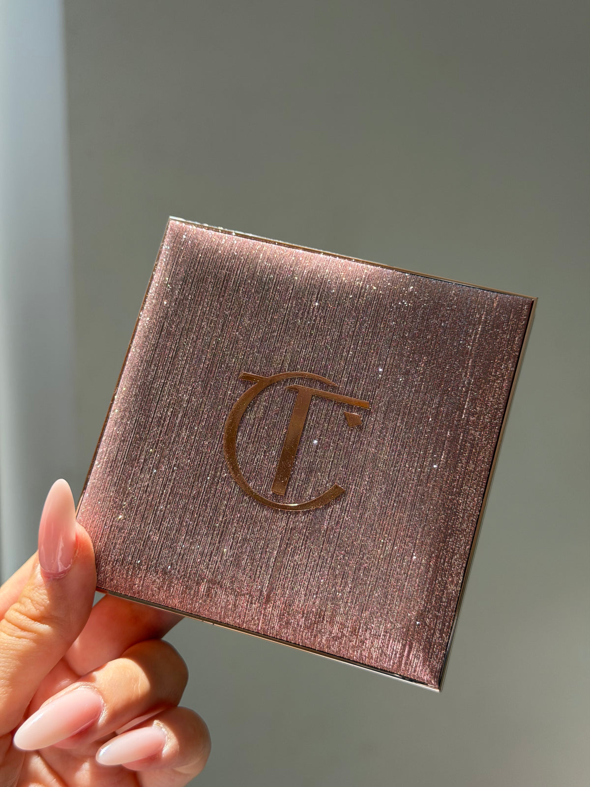 CHARLOTTE TILBURY Hollywood Instant Look In A Palette - Dreamy Bronzed Beauty