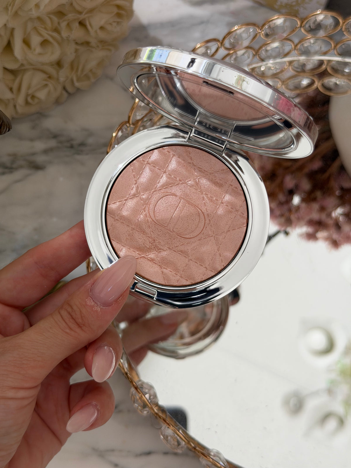 DIOR Forever Glow Luminizer - Illuminating Powder For Face (02)