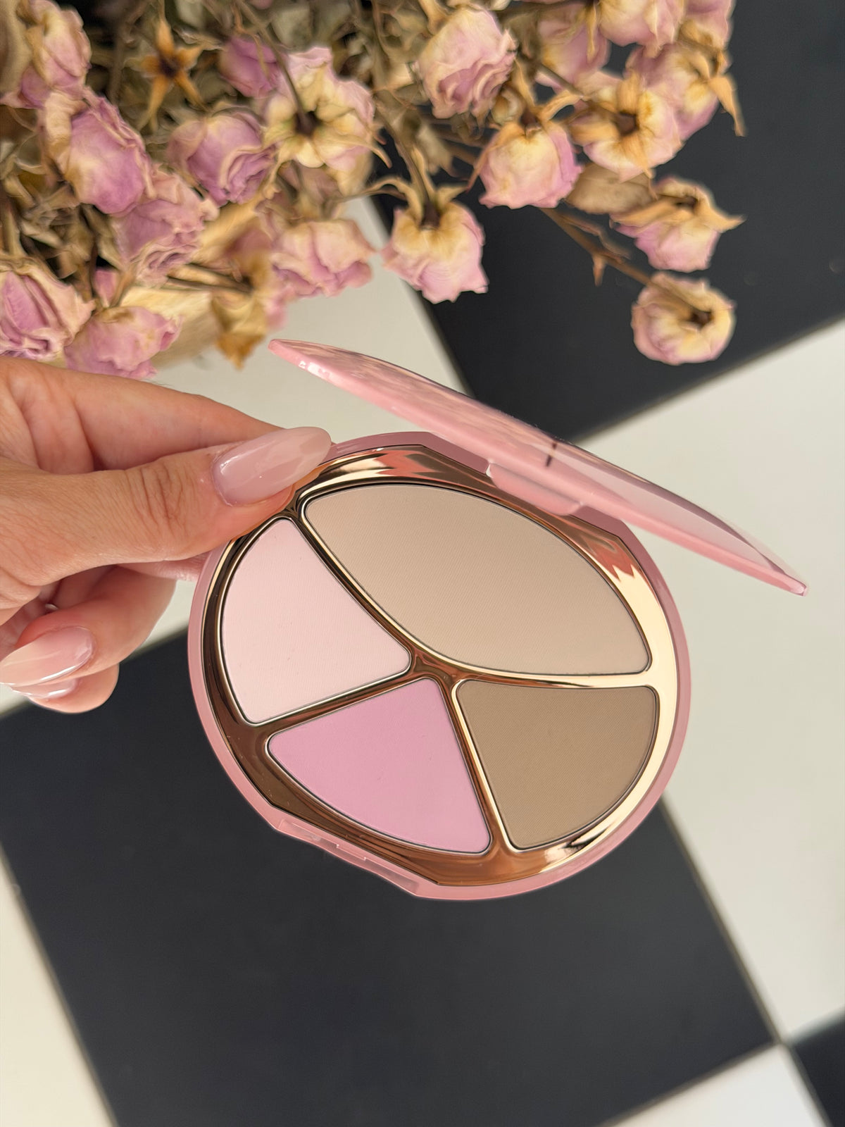 CHARLOTTE TILBURY 4 Colors Contour (Blush&Bronzer) Palette (01)