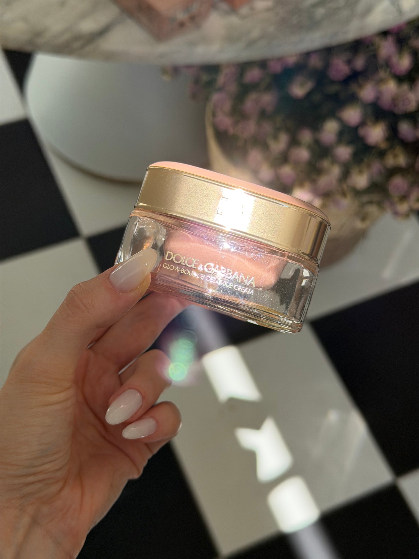 DOLCE&GABBANA Glow-Bounce Ceramide Cream
Plumping & Refining Moisturizer