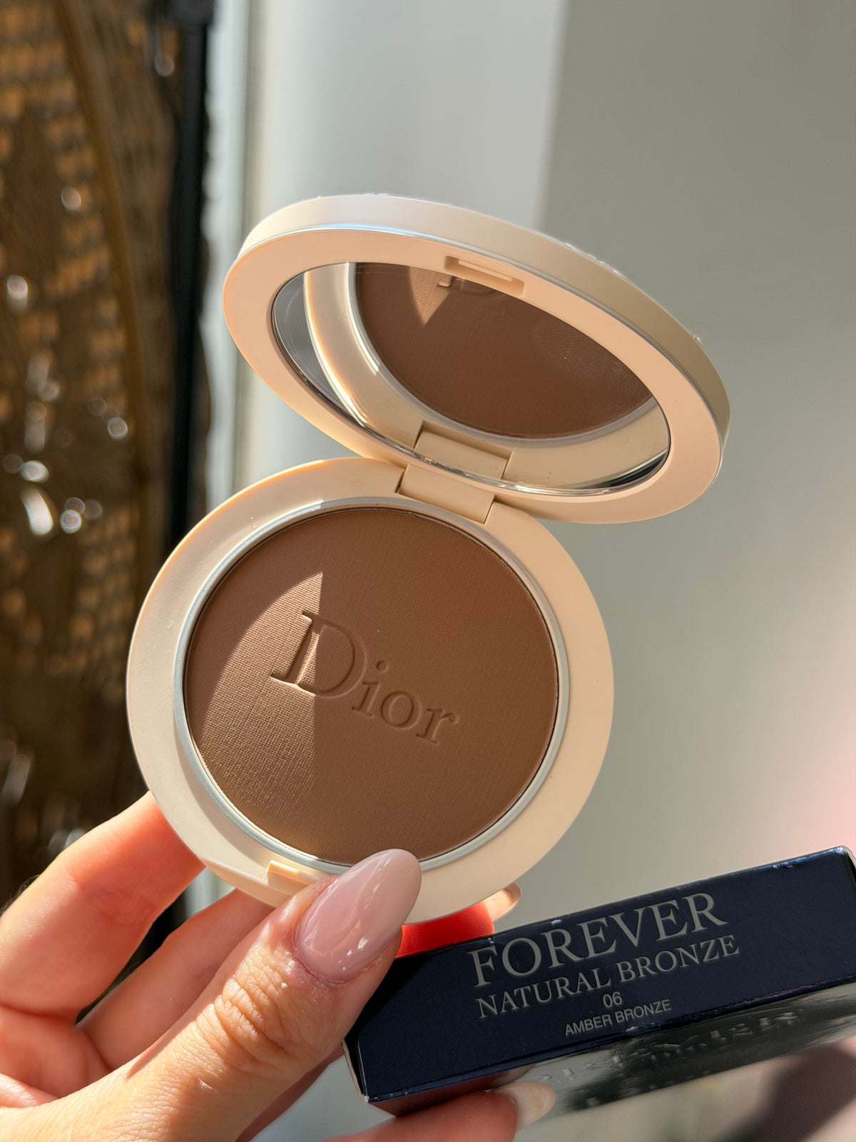 DIOR Forever Natural Bronze
Healthy Glow Bronzing Powder (06)