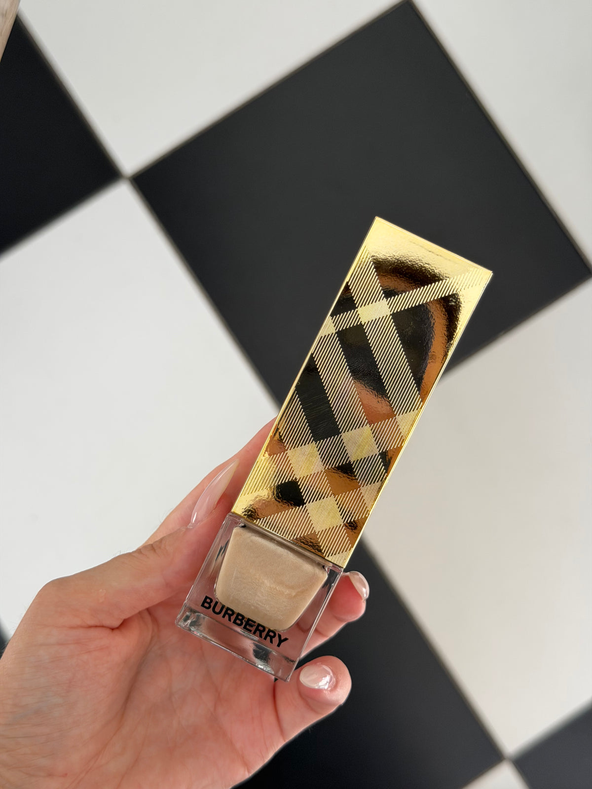 BURBERRY
Beyond Radiance Primer
Bare Glow