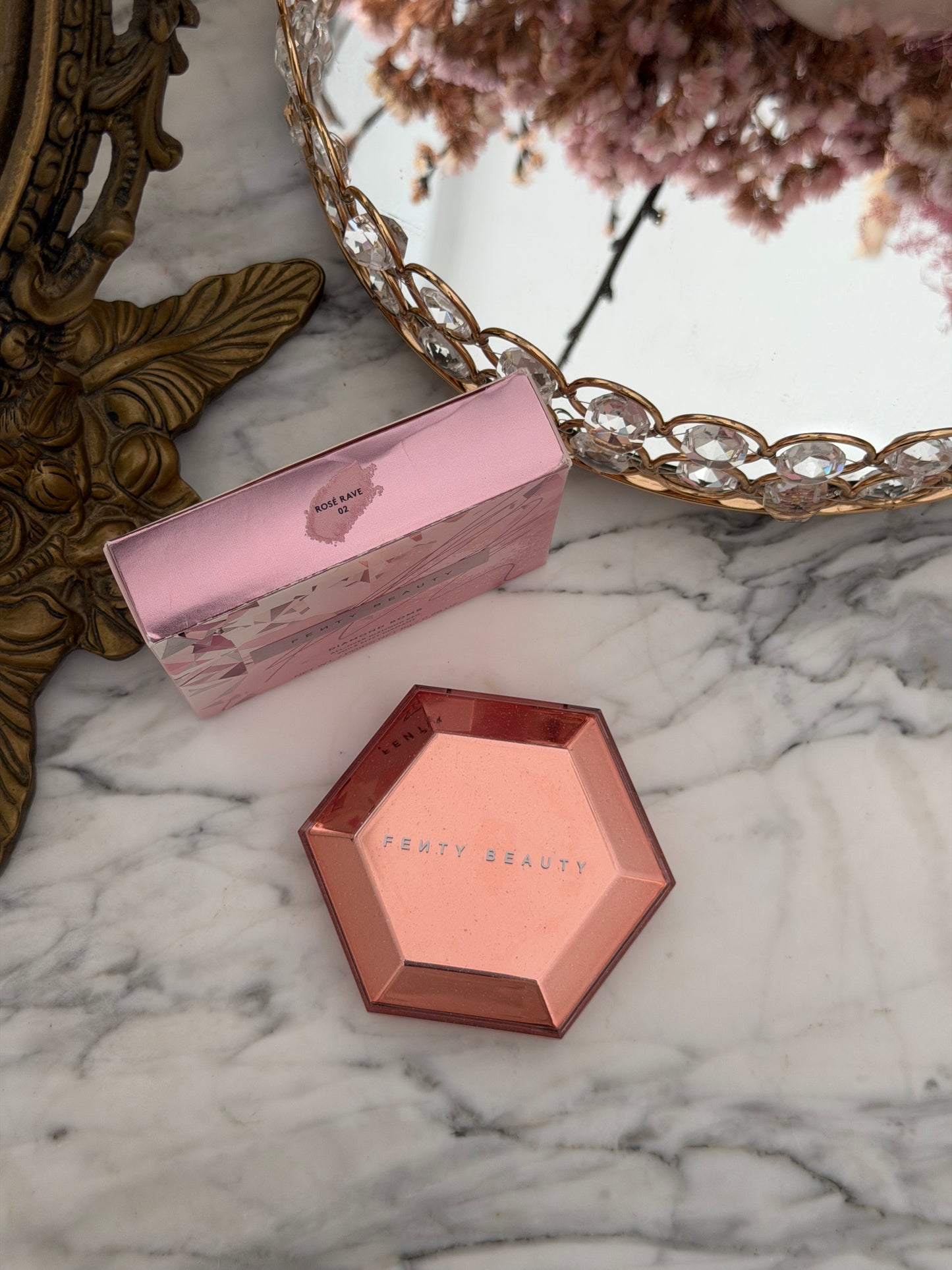 FENTY BEAUTY Diamond Bomb All-Over Diamond Veil Highlighter - Rosé Rave