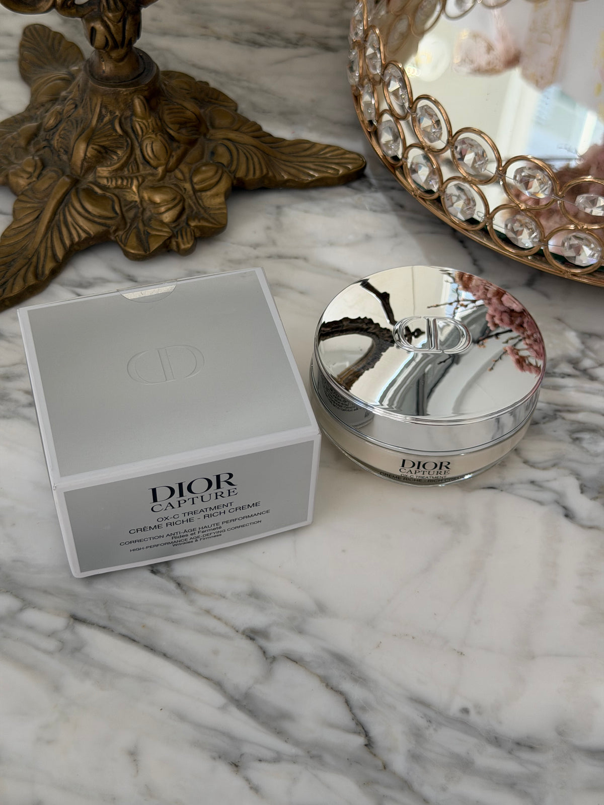 DIOR Capture Rich Cream OX-C Treatment
Face Cream - Rich Texture - Age-Defying Correction - Wrinkles and Firmness