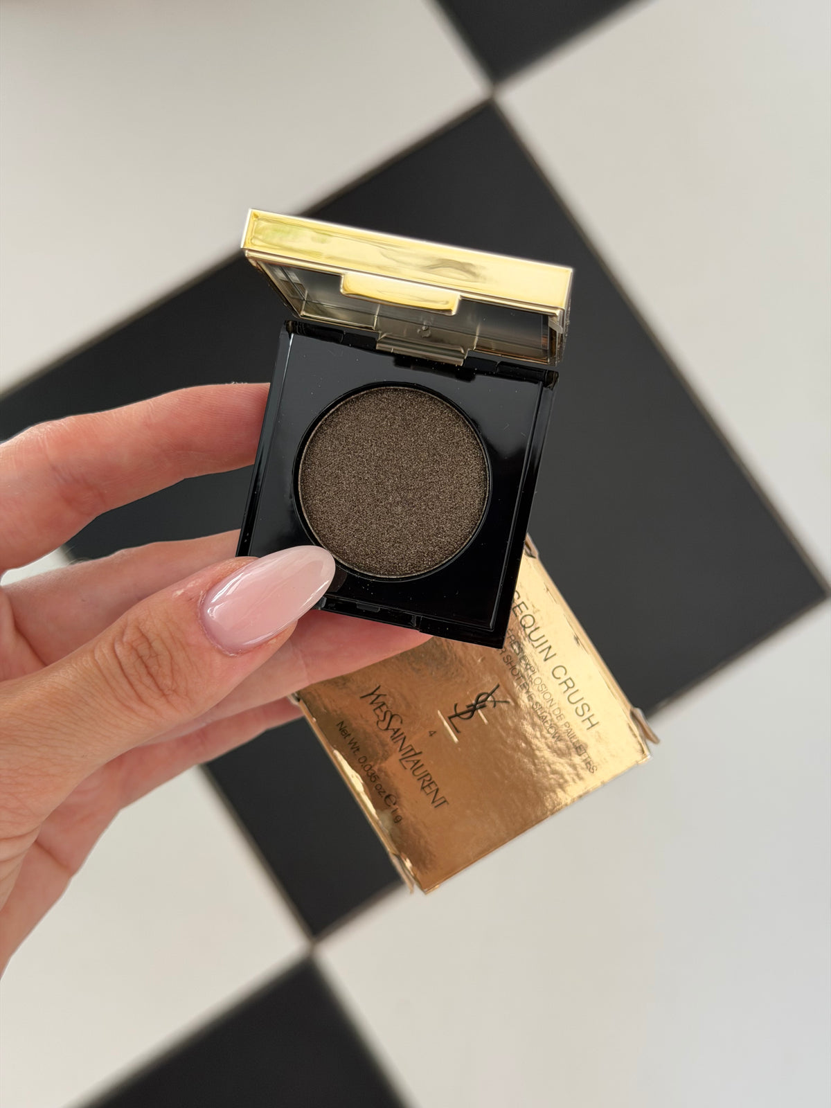 YSL Satin Crush Mono Eyeshadow (4)