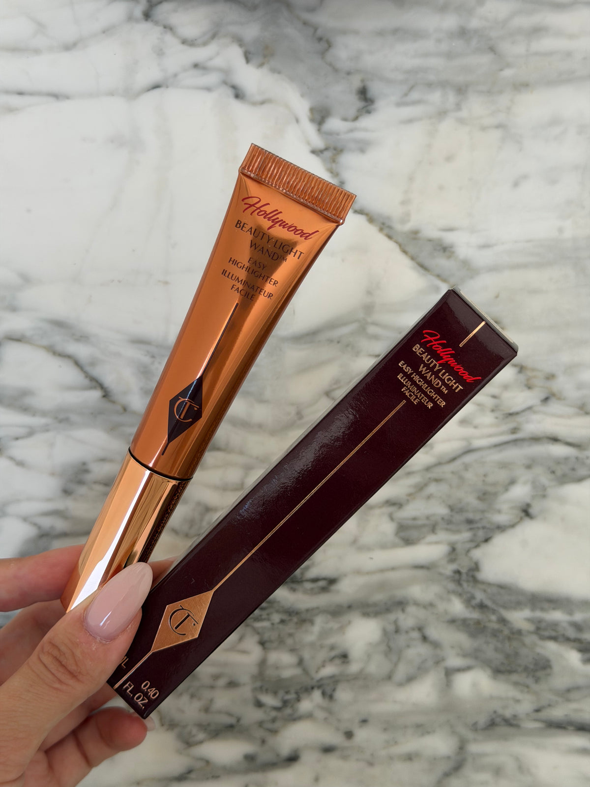 CHARLOTTE TILBURY
Hollywood Beauty Light Wand Liquid Highlighter - Spotlight