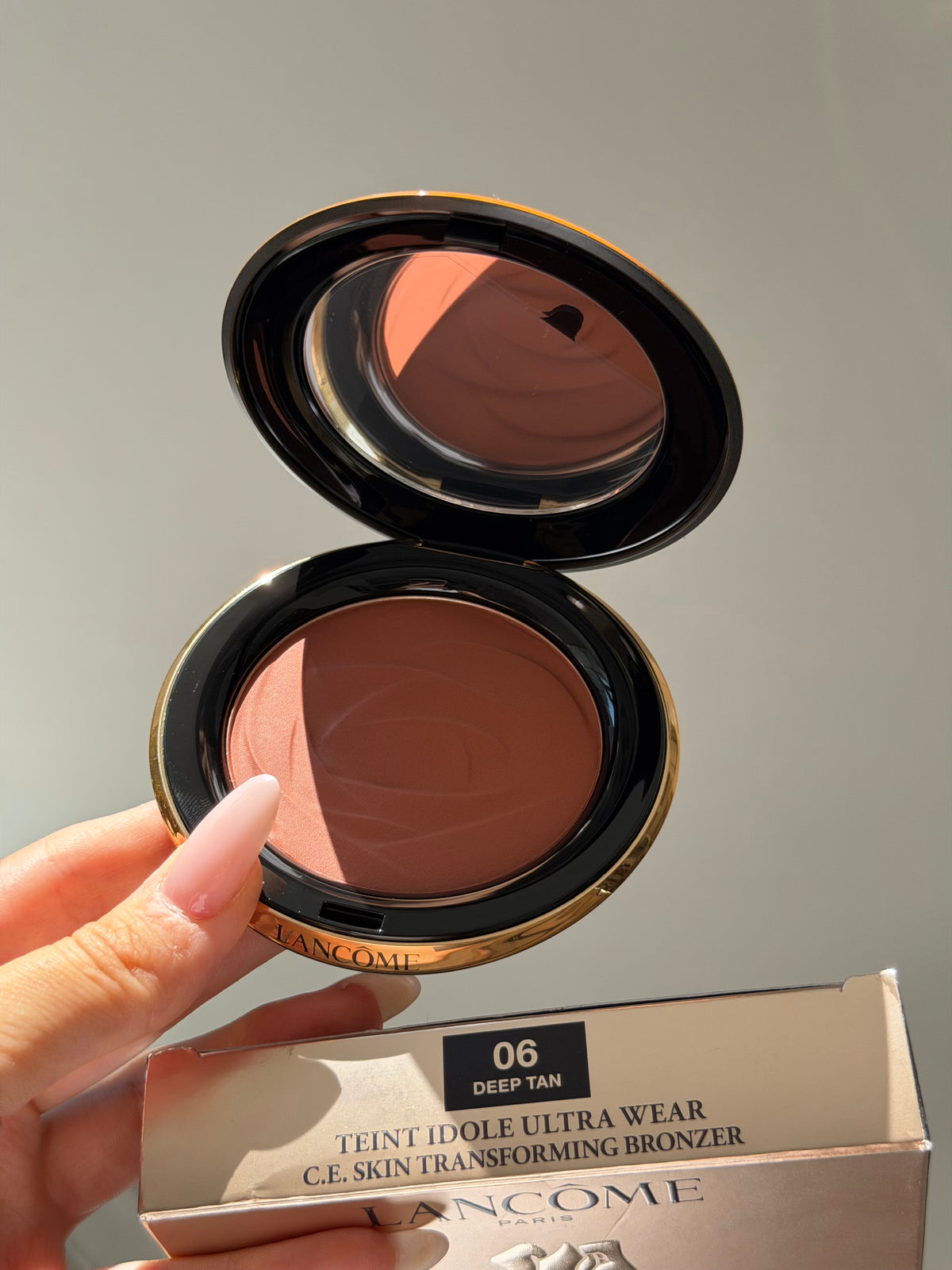 LANCOME Teint Idole Ultra Wear C.E Skin Transforming Bronzer (06)