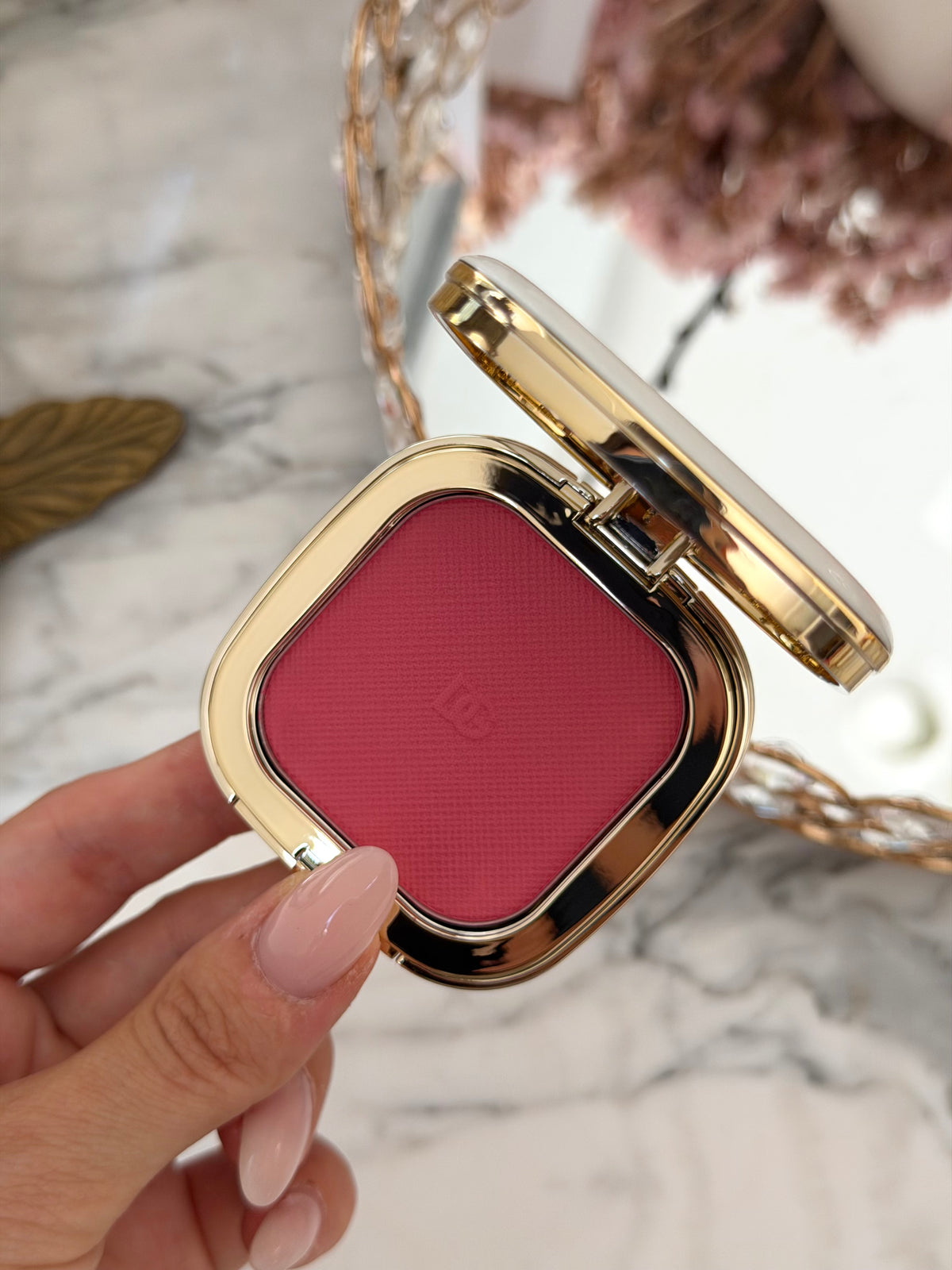 DOLCE&GABBANA
Cheek&Eyes Match - Lasting Blush & Eyshadow Powder (04)
