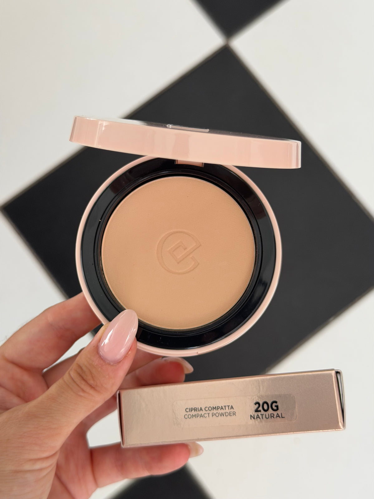 COLLISTAR
Impeccabile Compact Powder - Natural