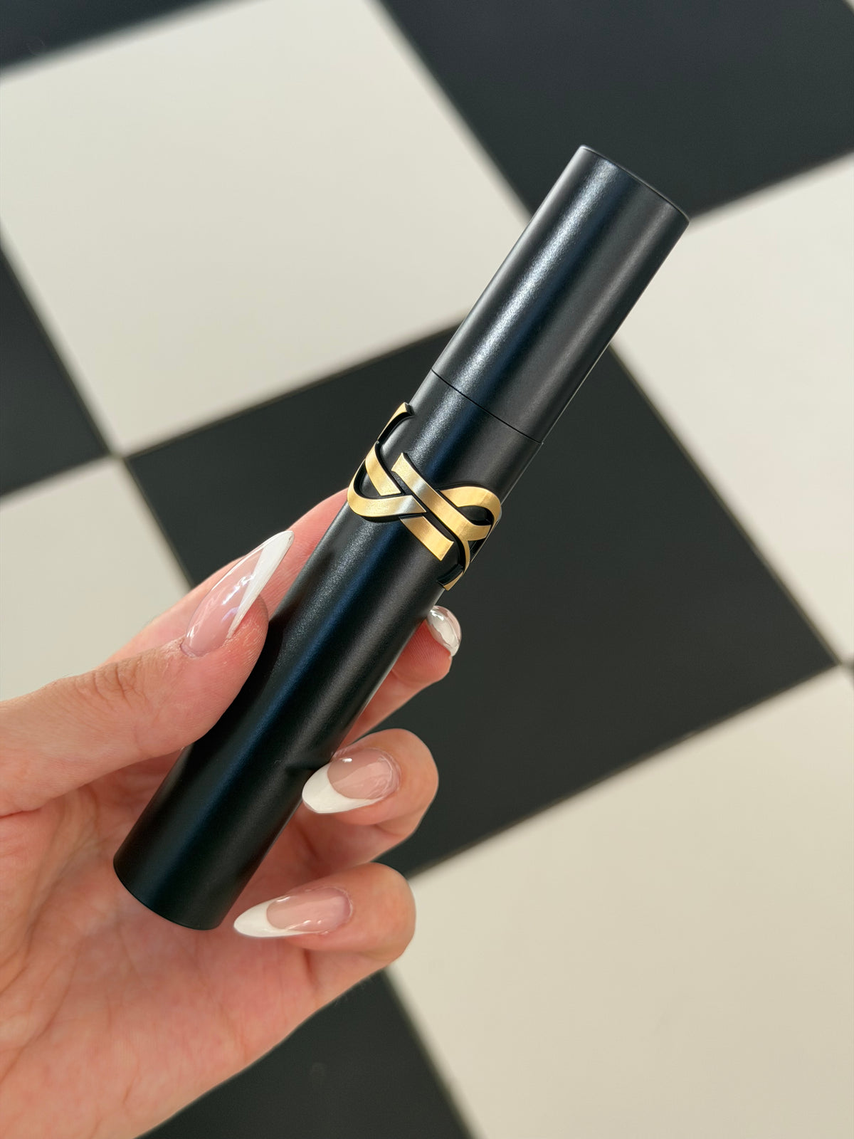 YSL
Lash Clash Extreme Volume Mascara - Black